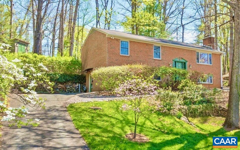 2228 BRANDYWINE DR