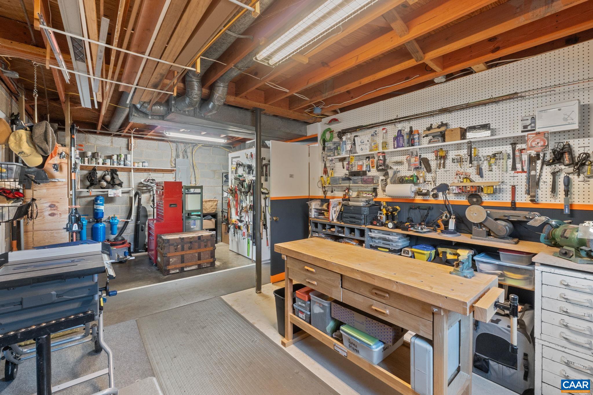 2228 BRANDYWINE DR