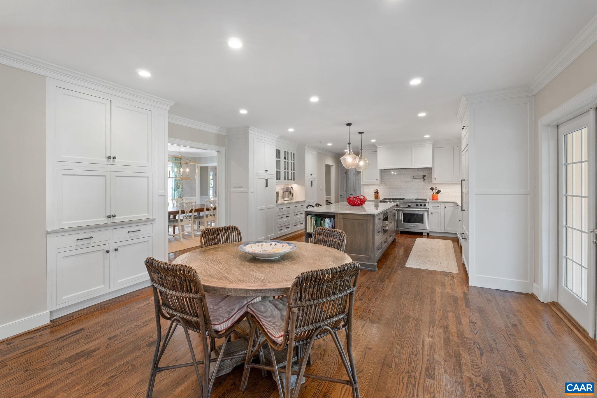 101 CAVALIER DR