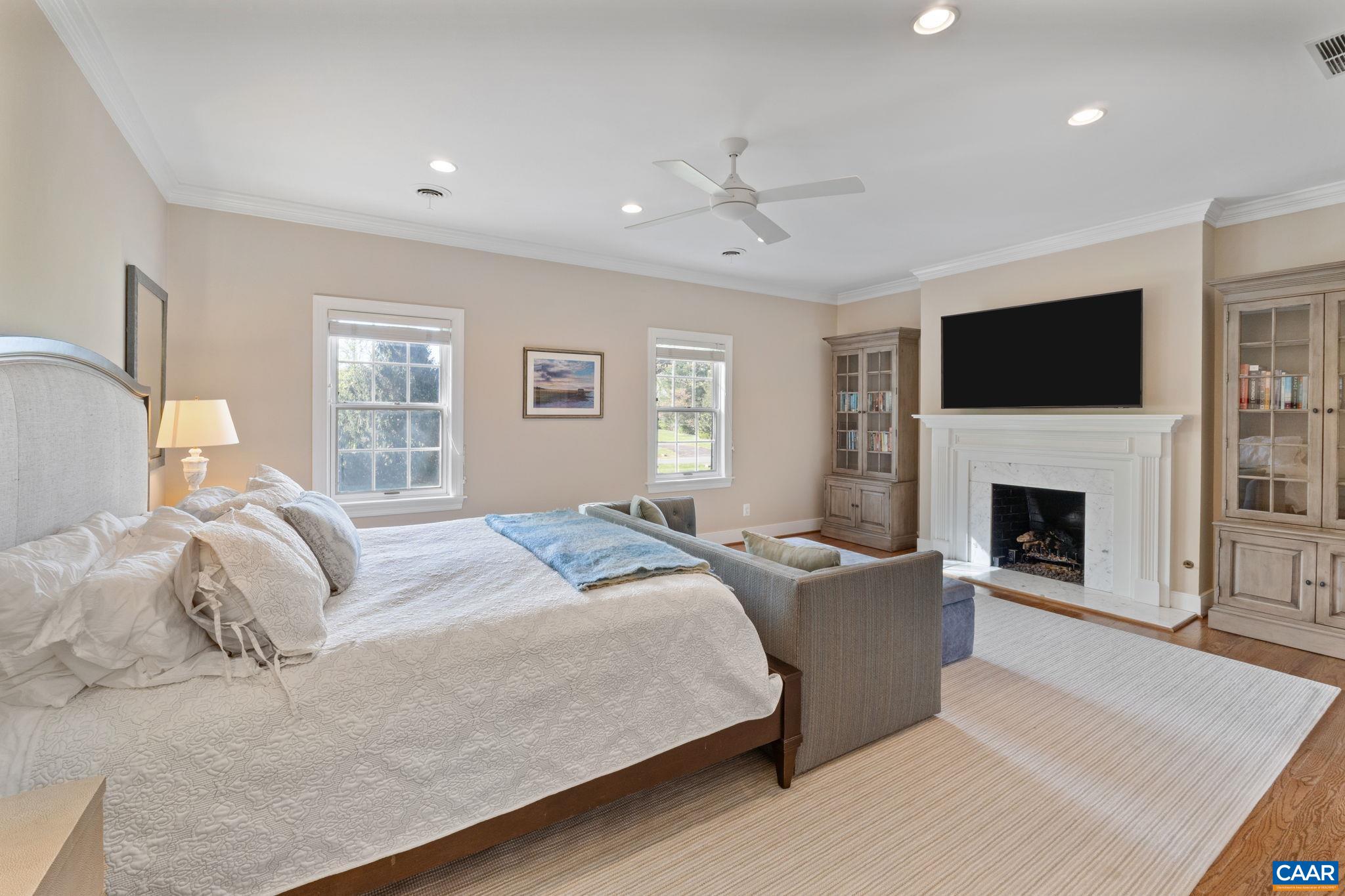101 CAVALIER DR