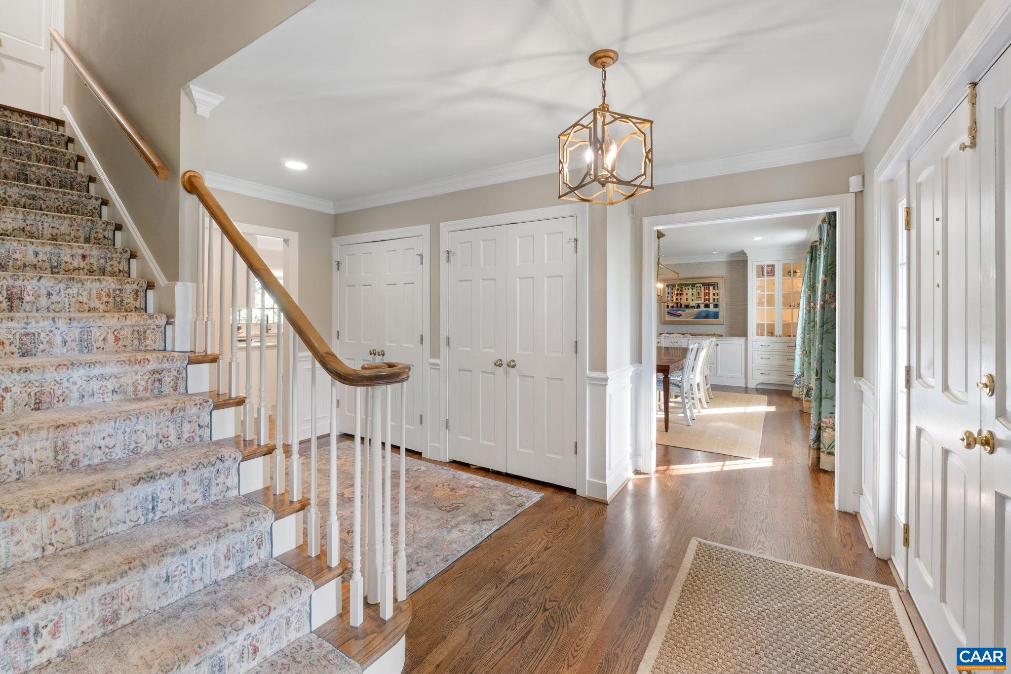 101 CAVALIER DR