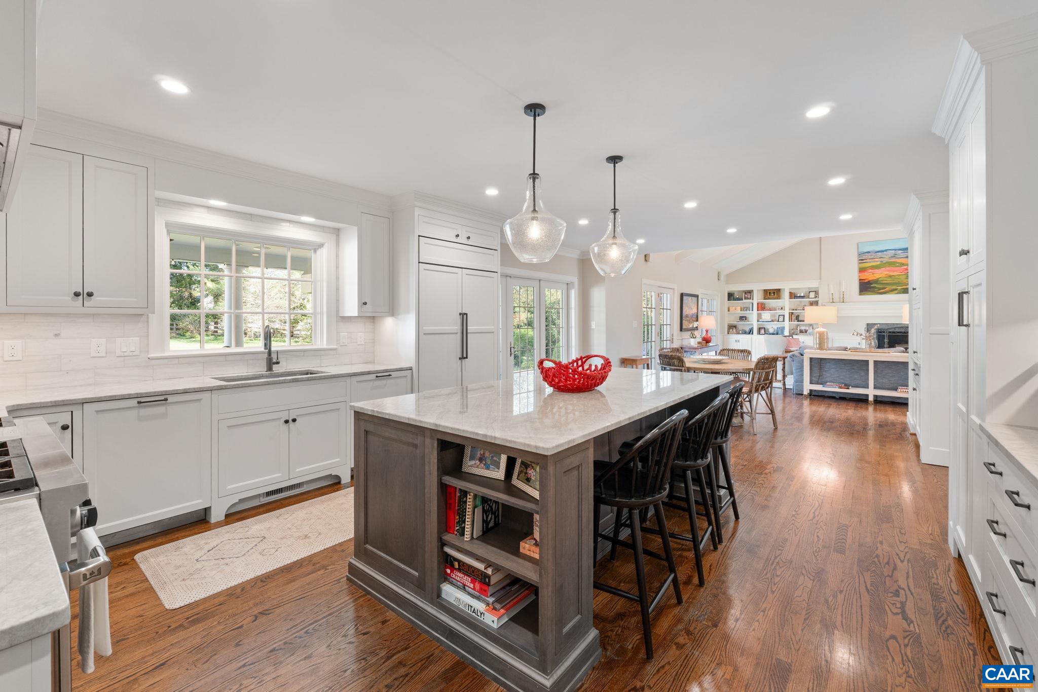 101 CAVALIER DR
