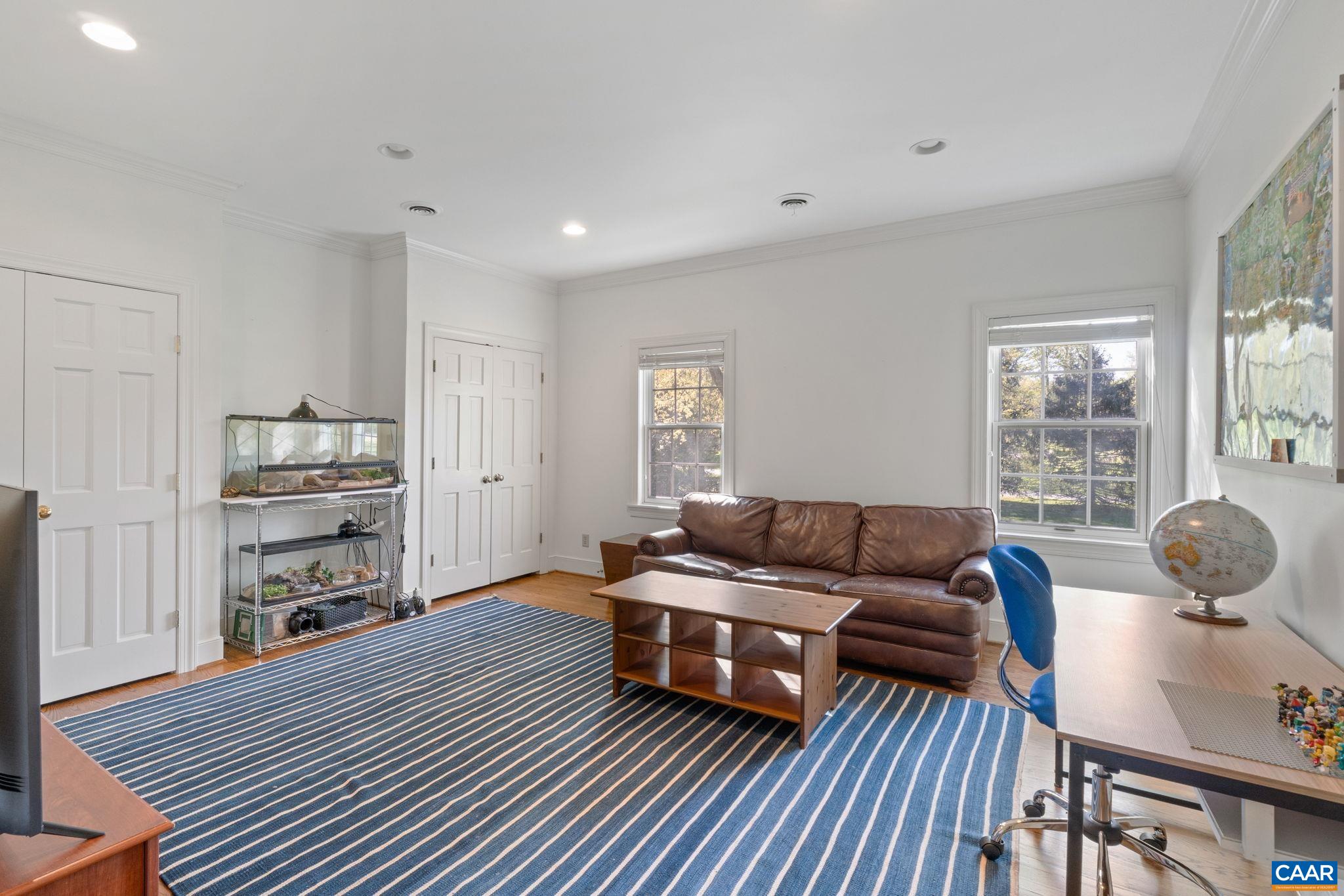 101 CAVALIER DR