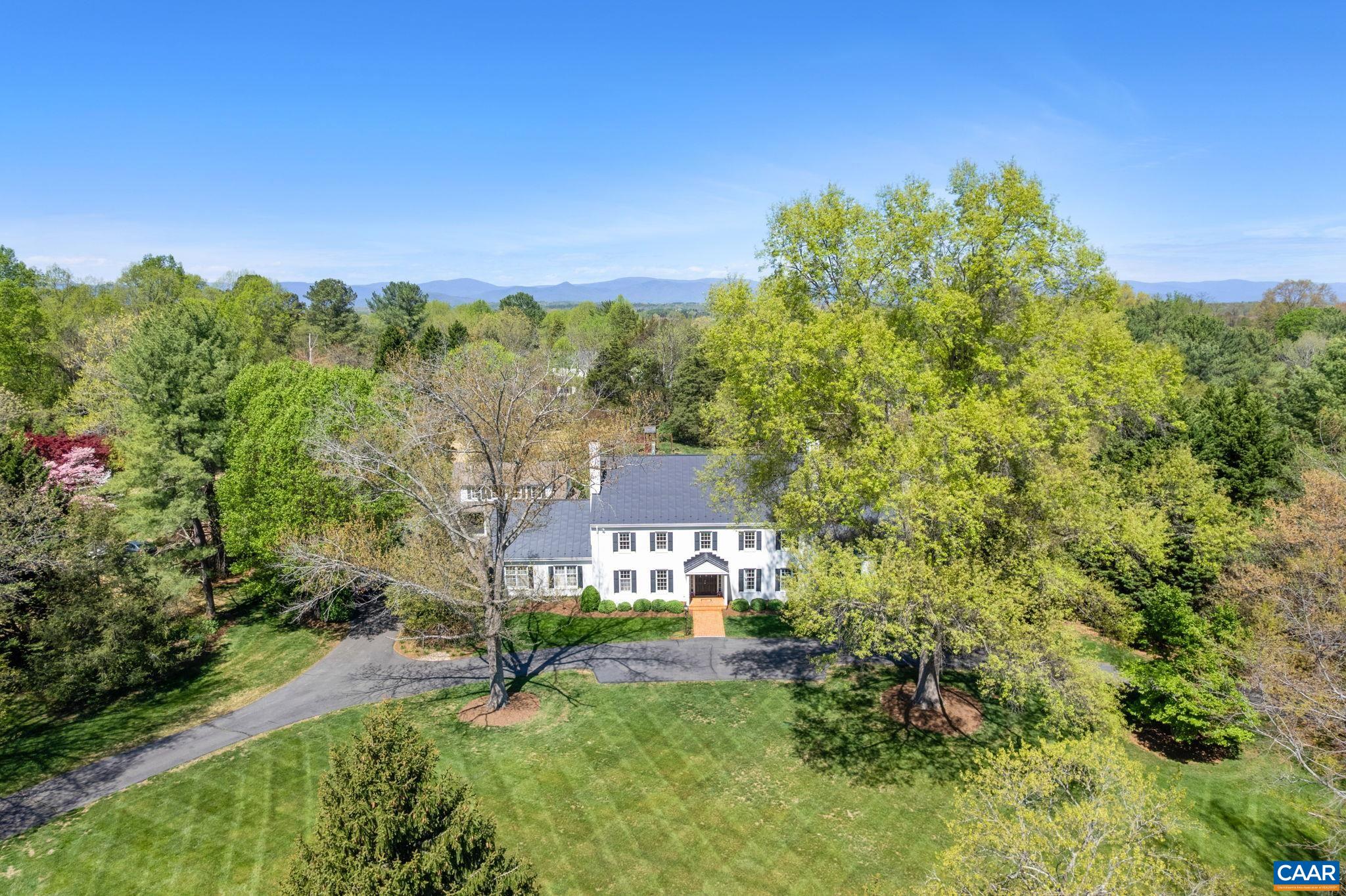 101 CAVALIER DR
