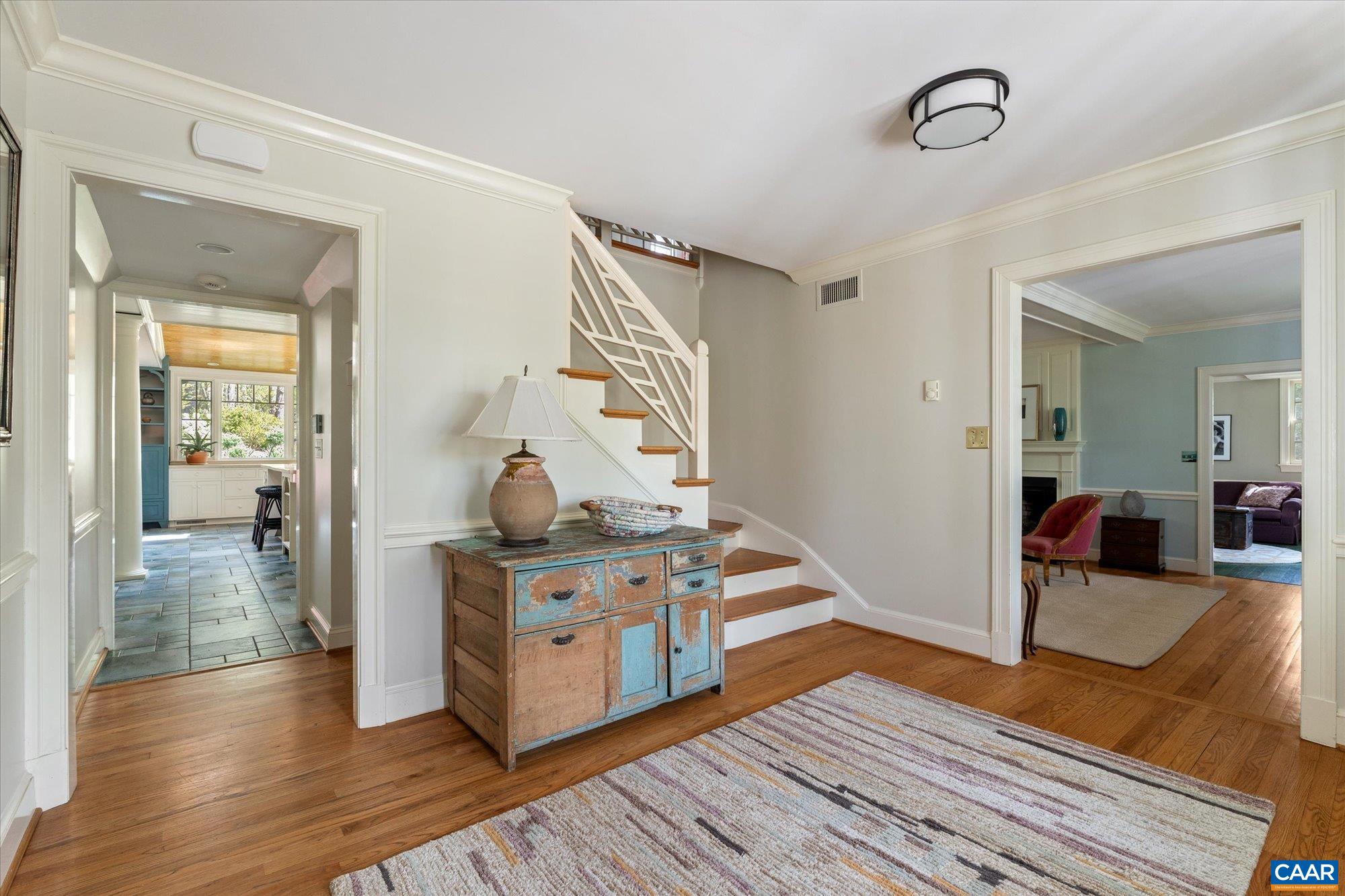 995 OLD GARTH RD