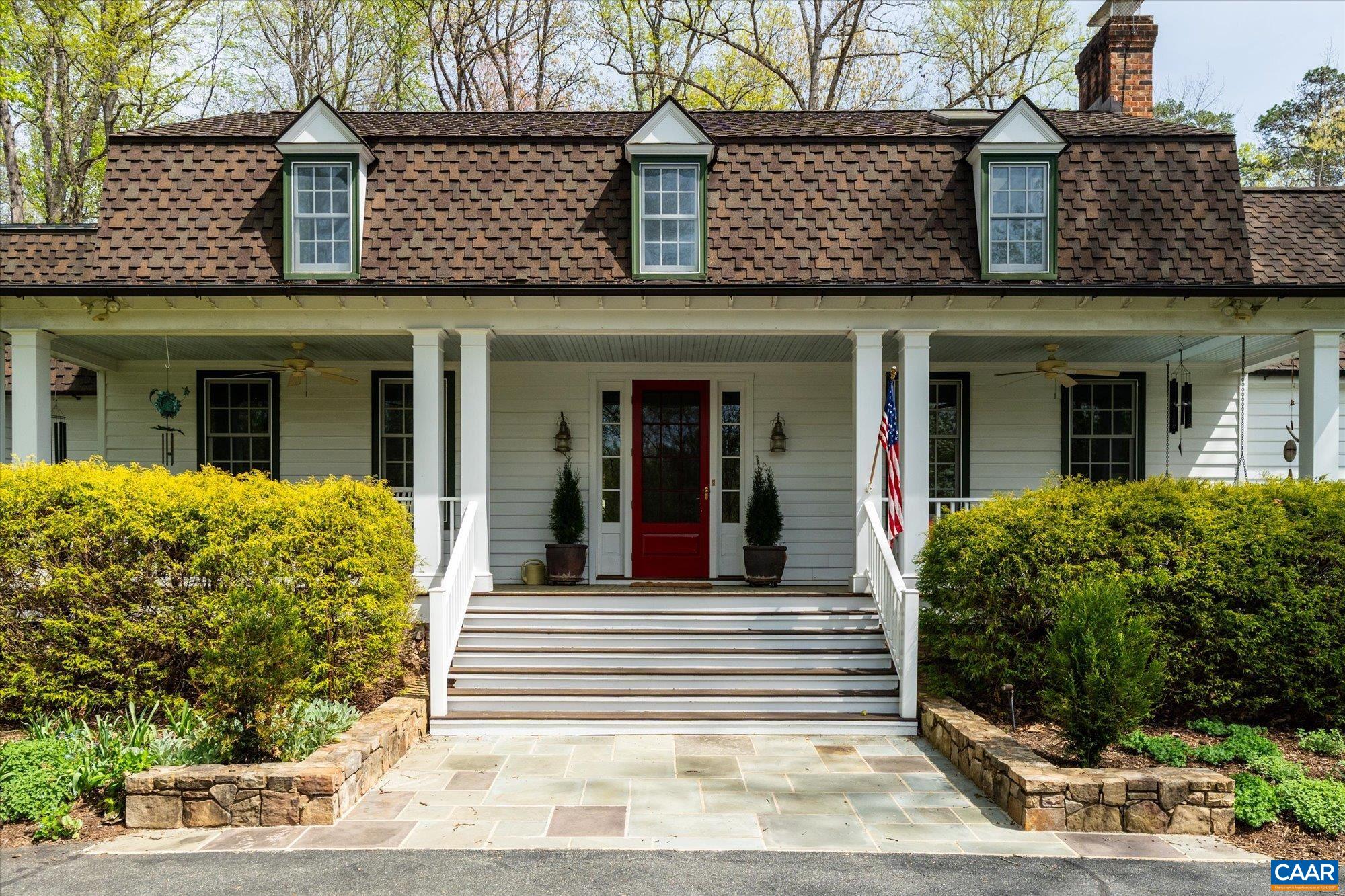 995 OLD GARTH RD