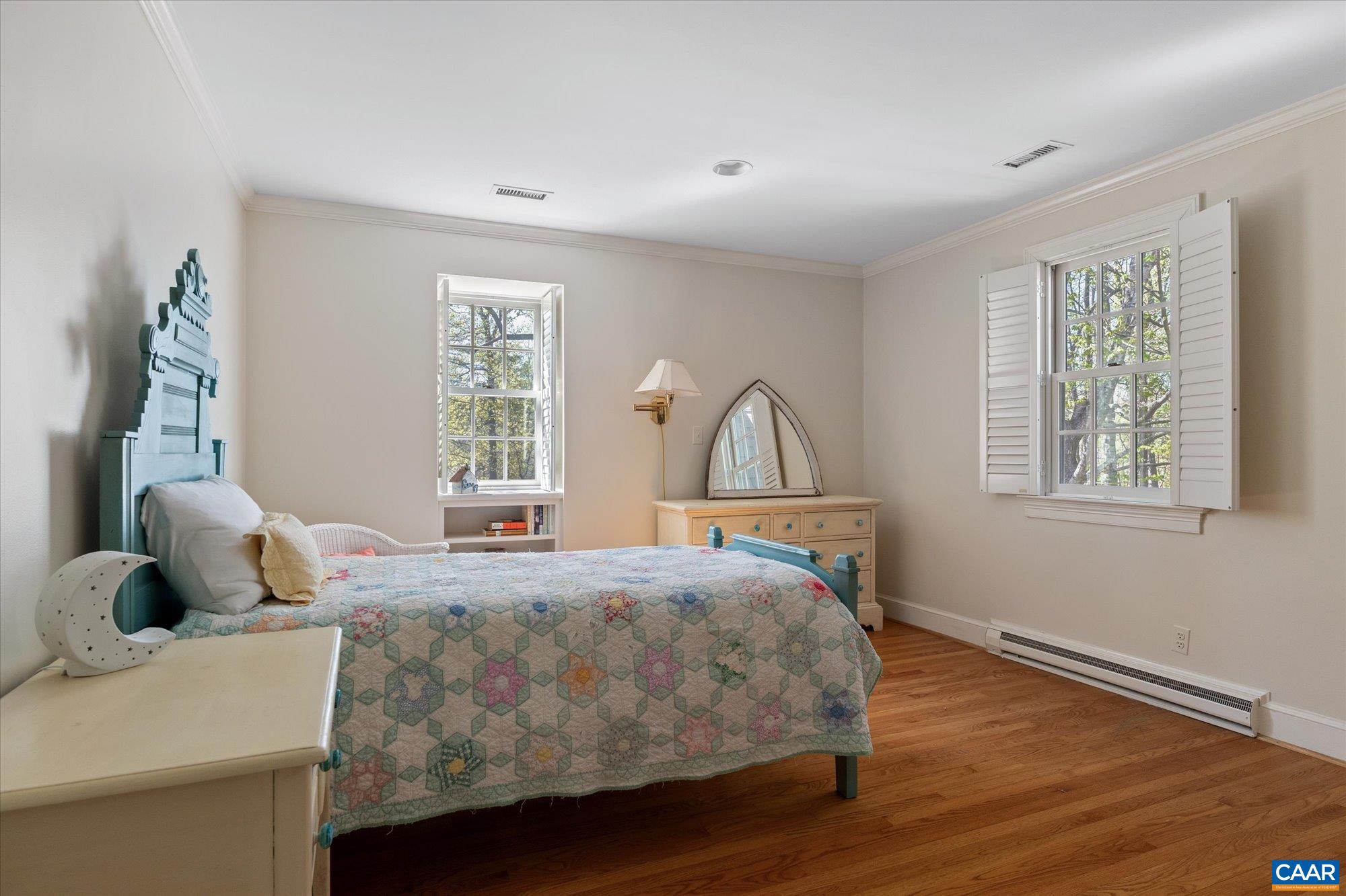 995 OLD GARTH RD