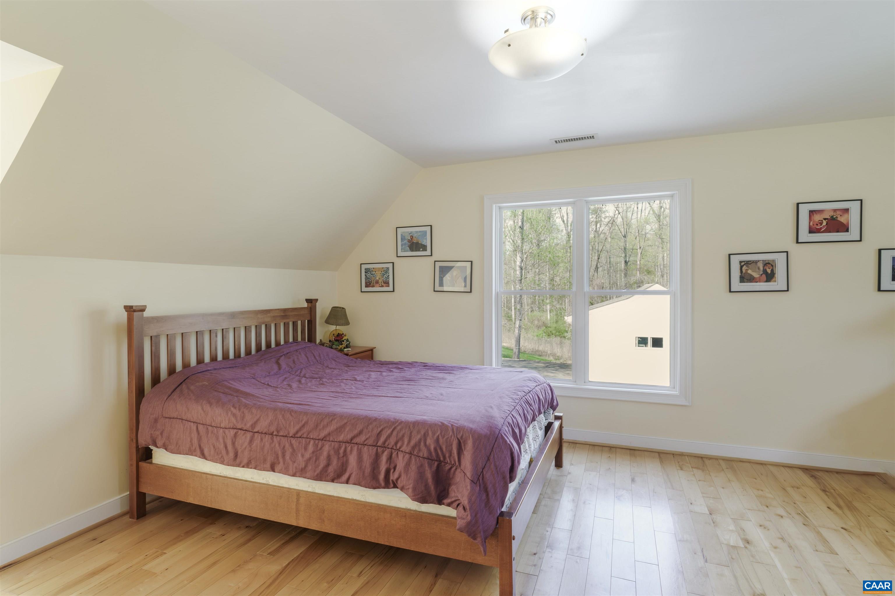 2700 WILLOW OAK CIR