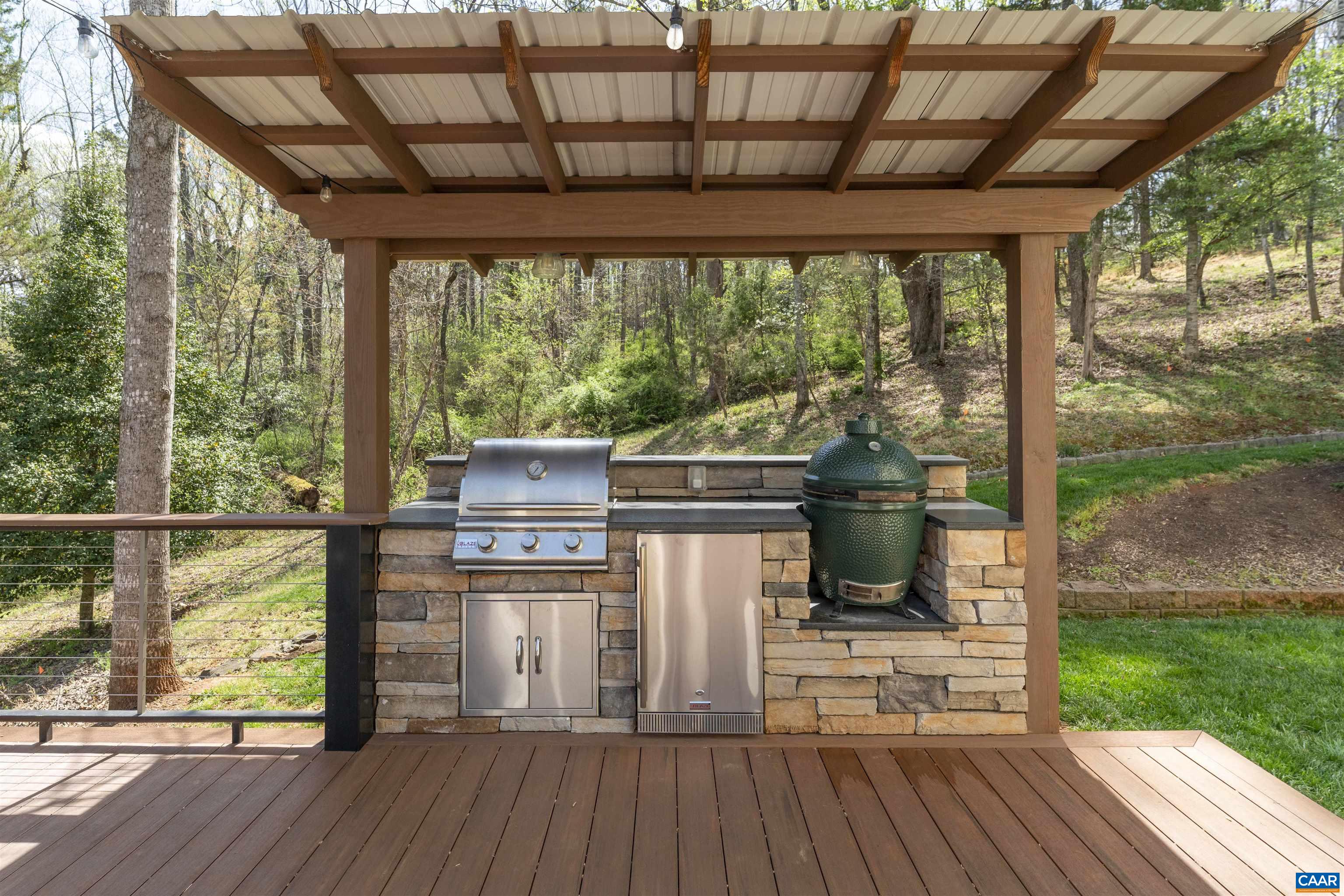 2700 WILLOW OAK CIR