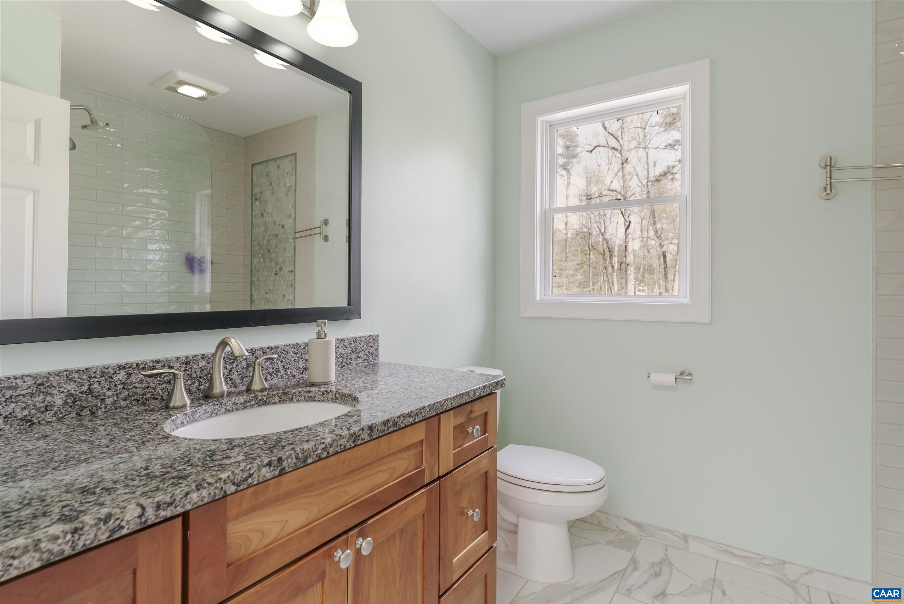 2700 WILLOW OAK CIR