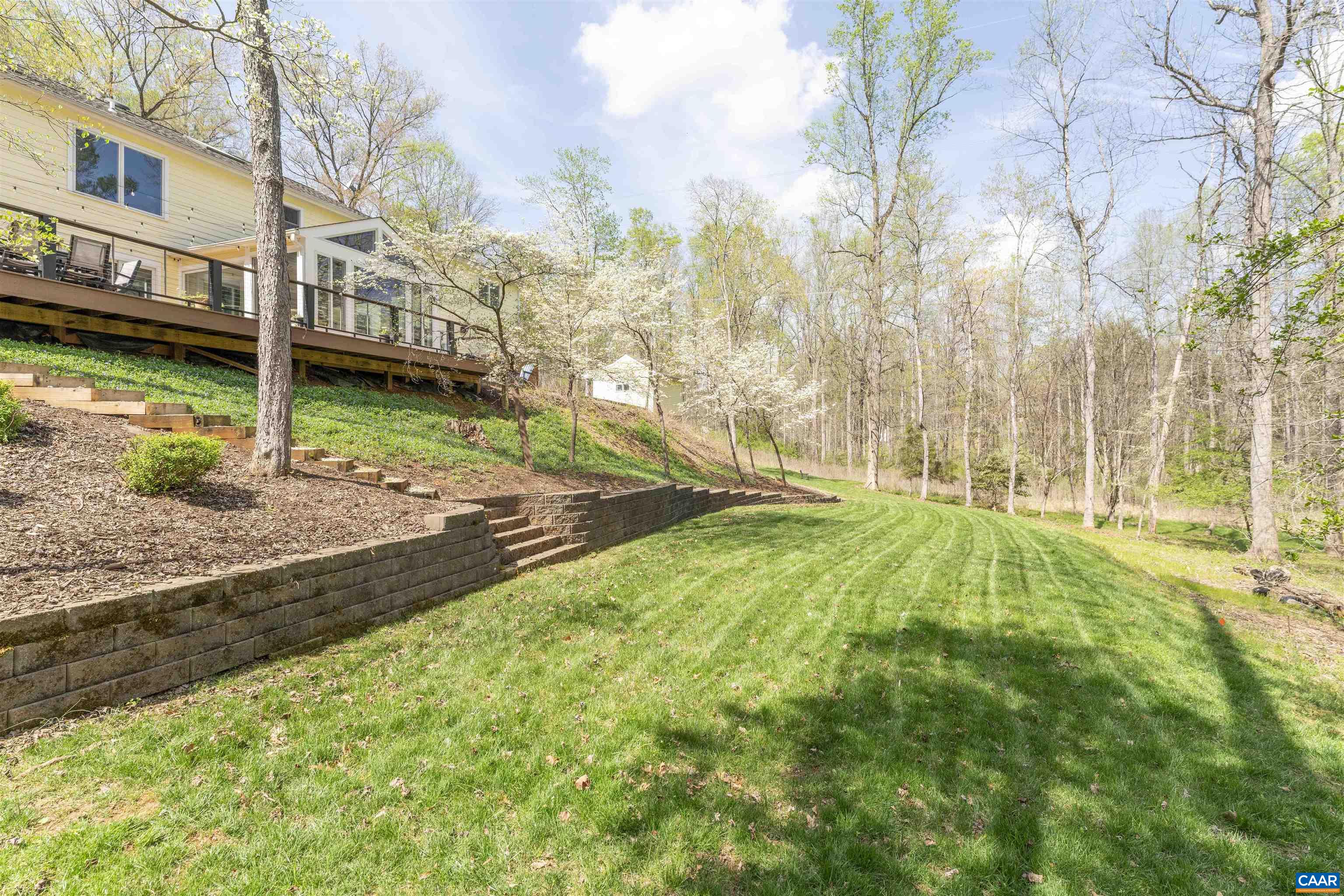 2700 WILLOW OAK CIR