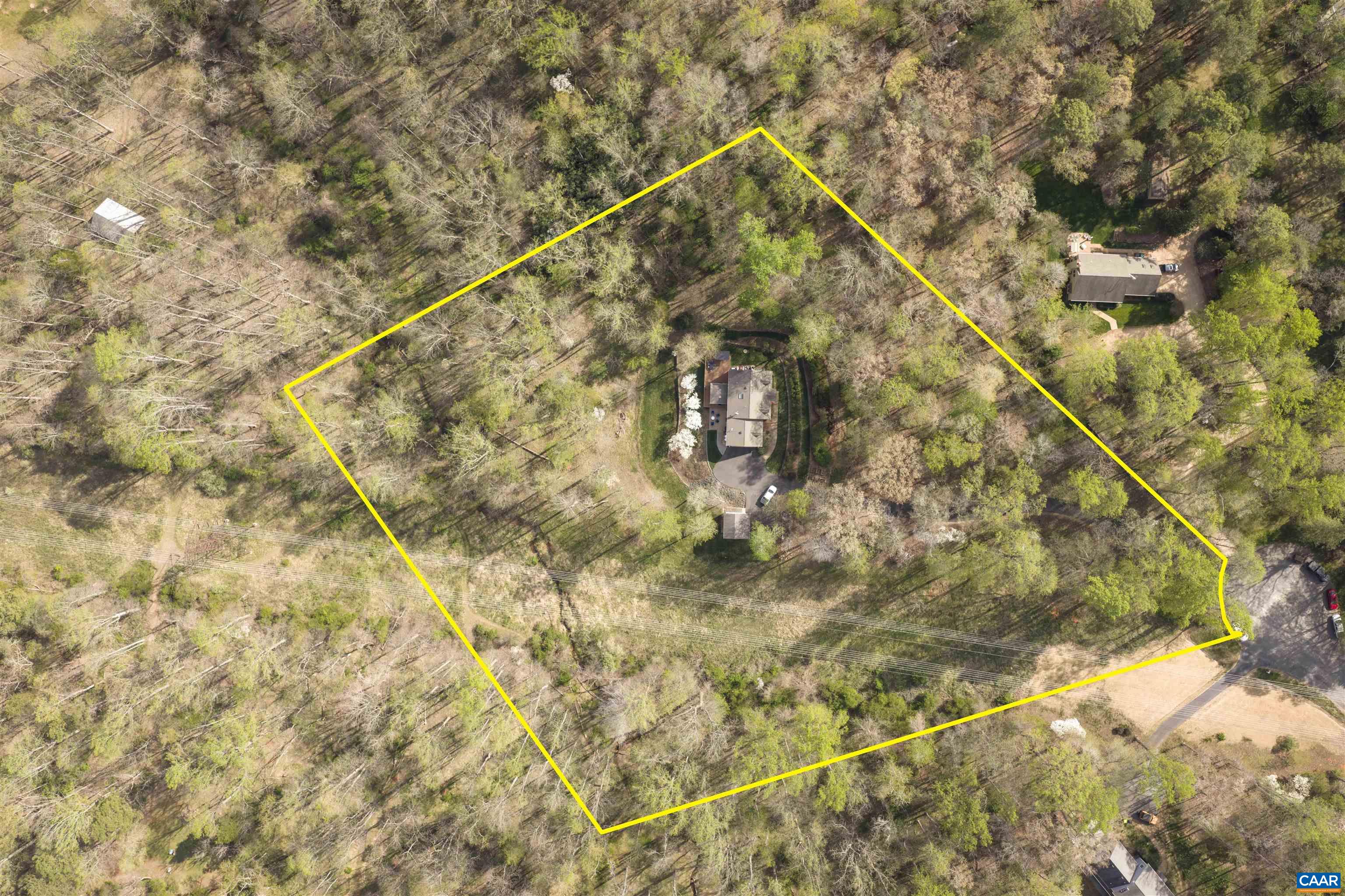 2700 WILLOW OAK CIR