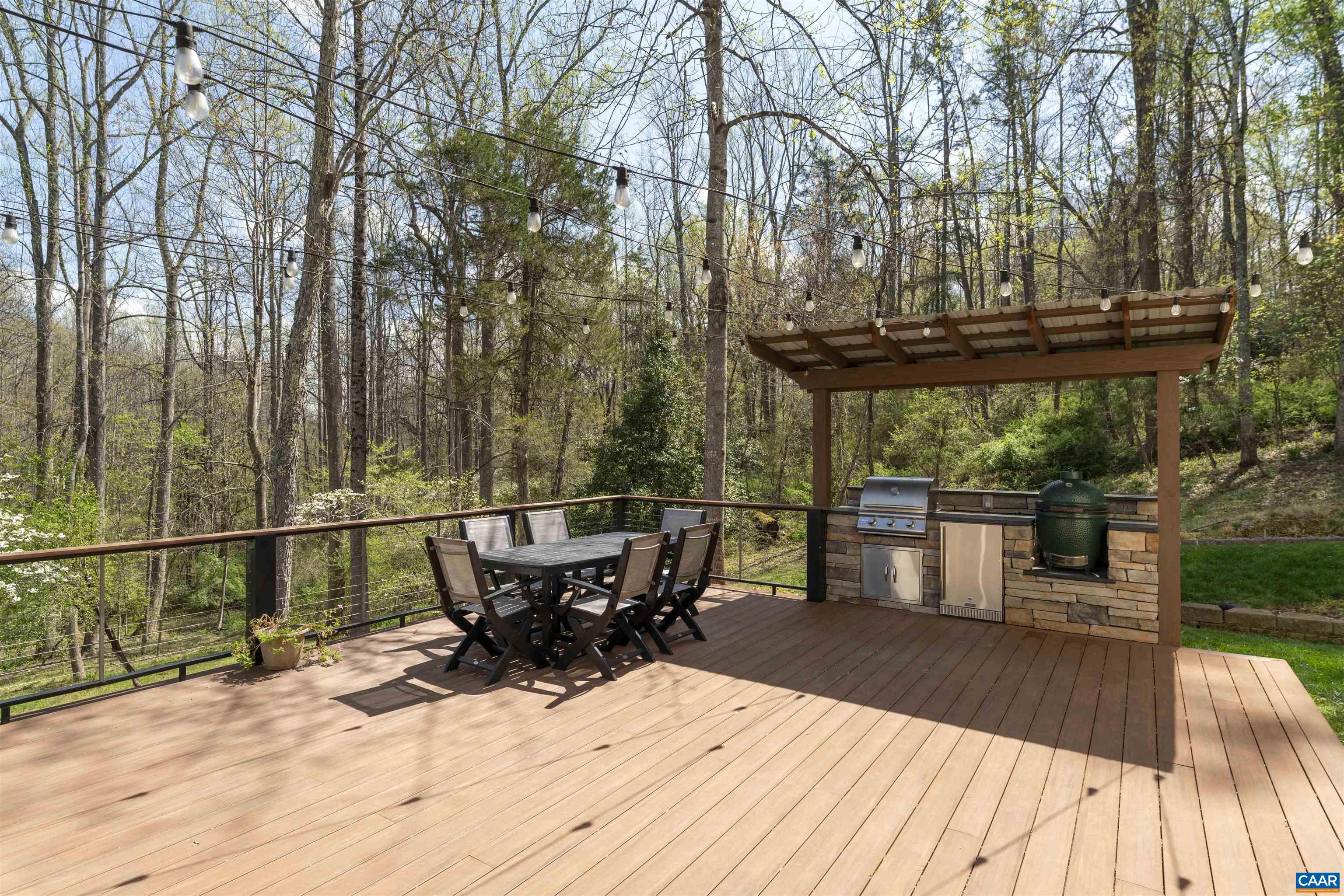 2700 WILLOW OAK CIR