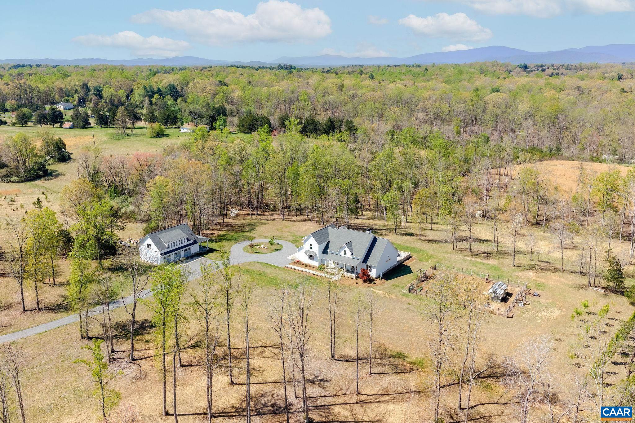 4764 ADVANCE MILLS RD