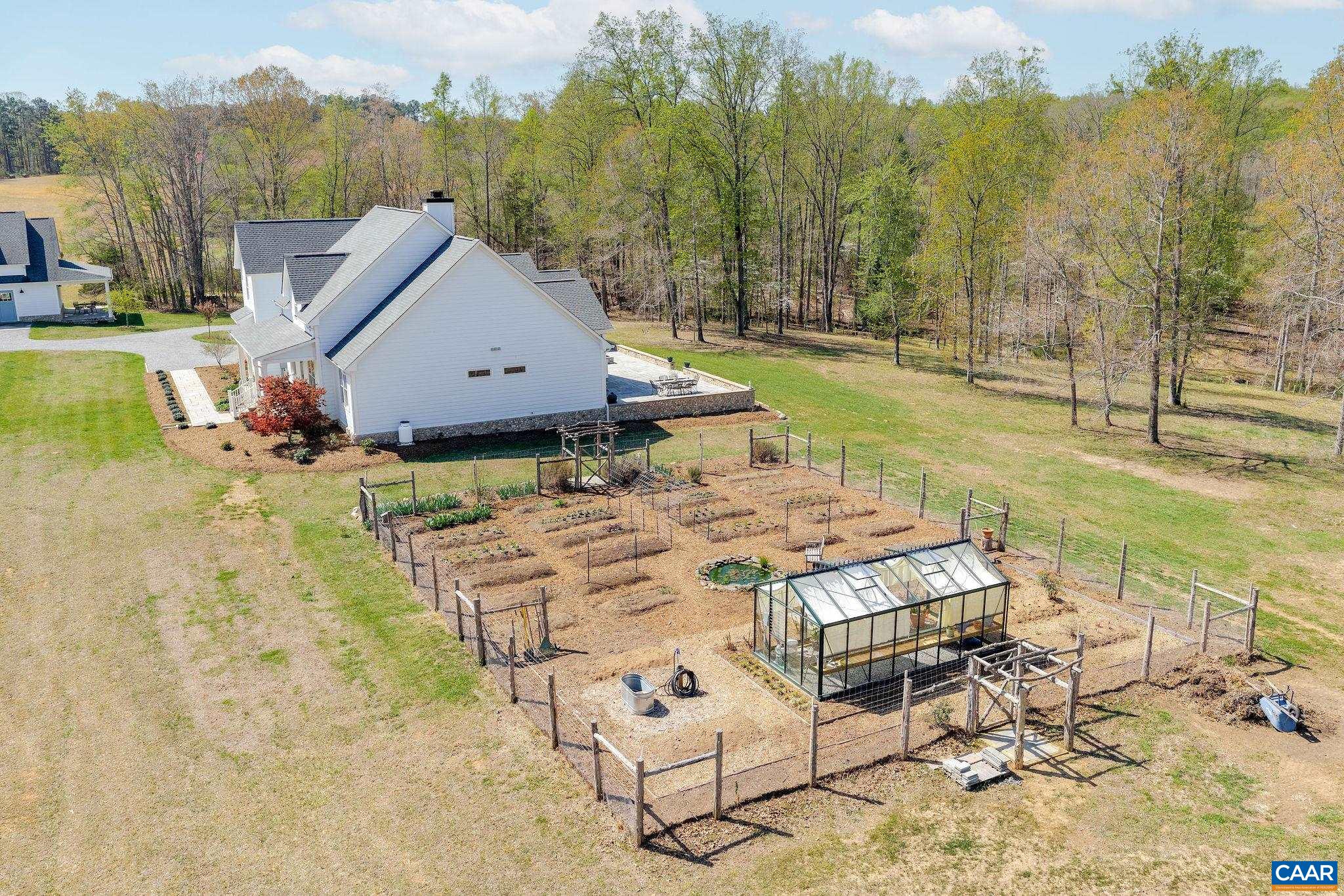 4764 ADVANCE MILLS RD