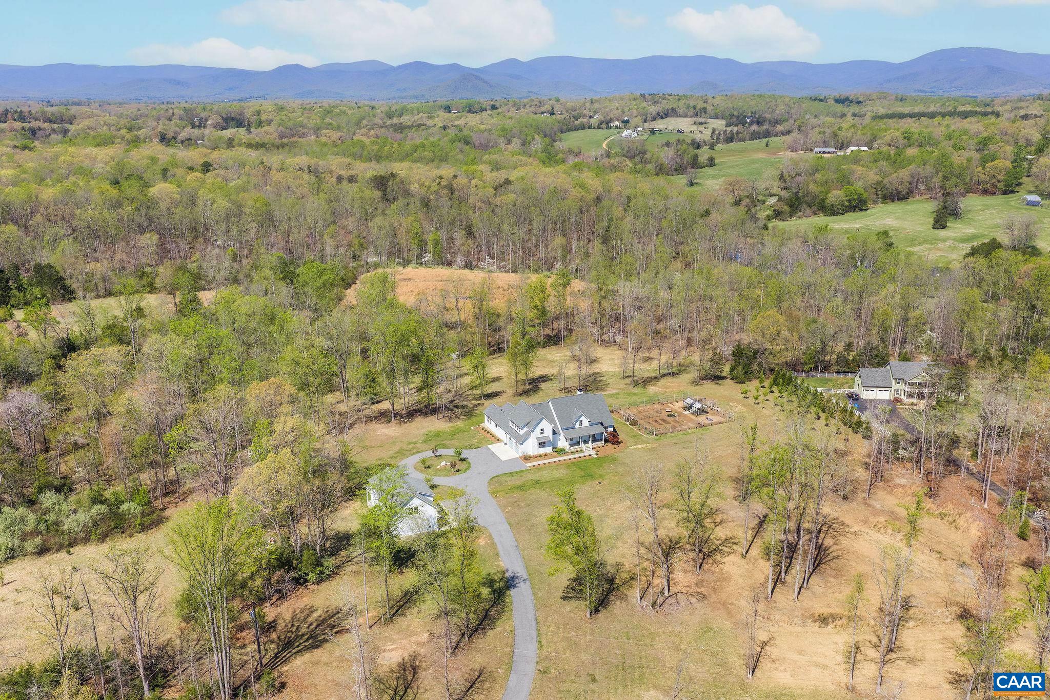 4764 ADVANCE MILLS RD