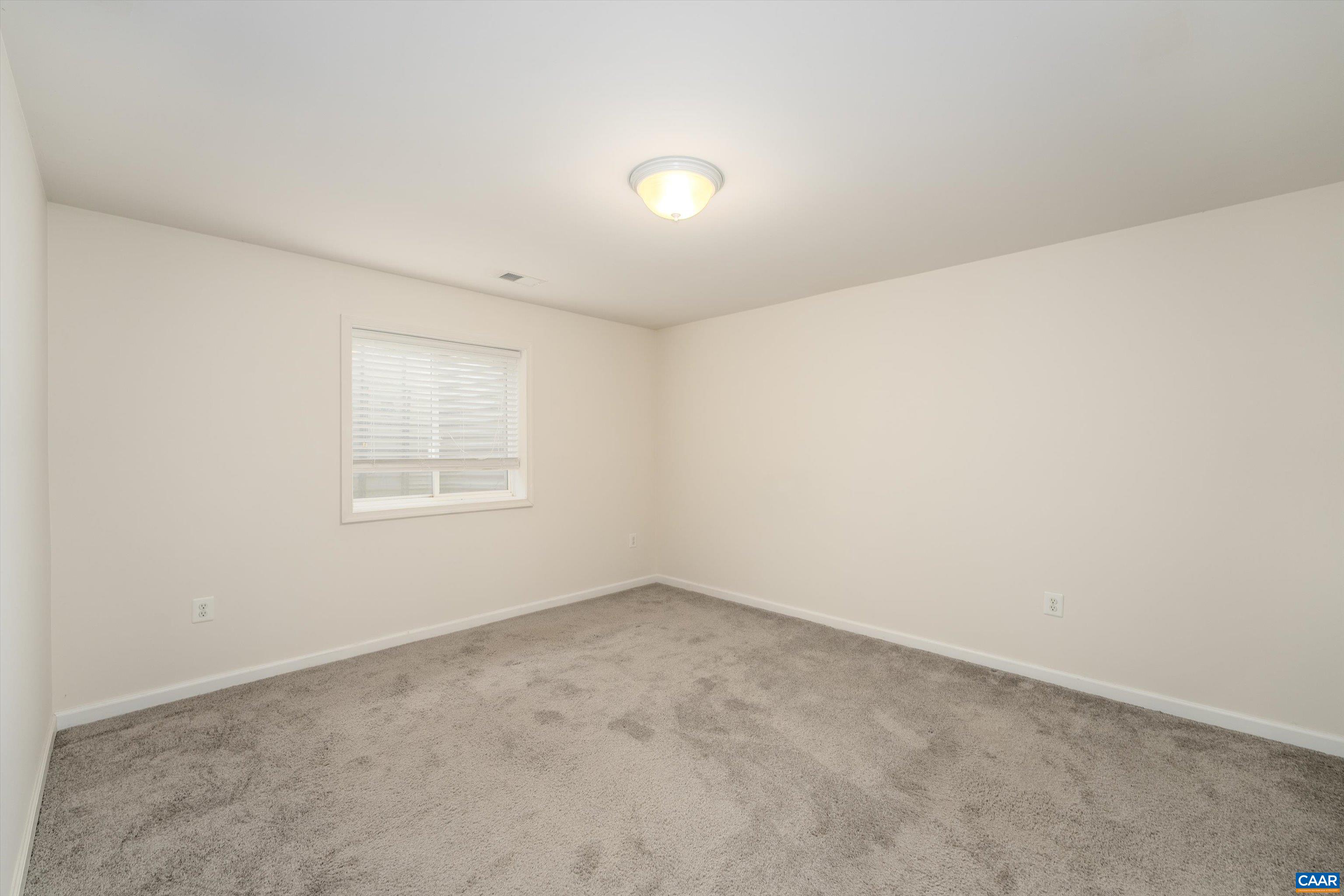 1549 SAWGRASS CT