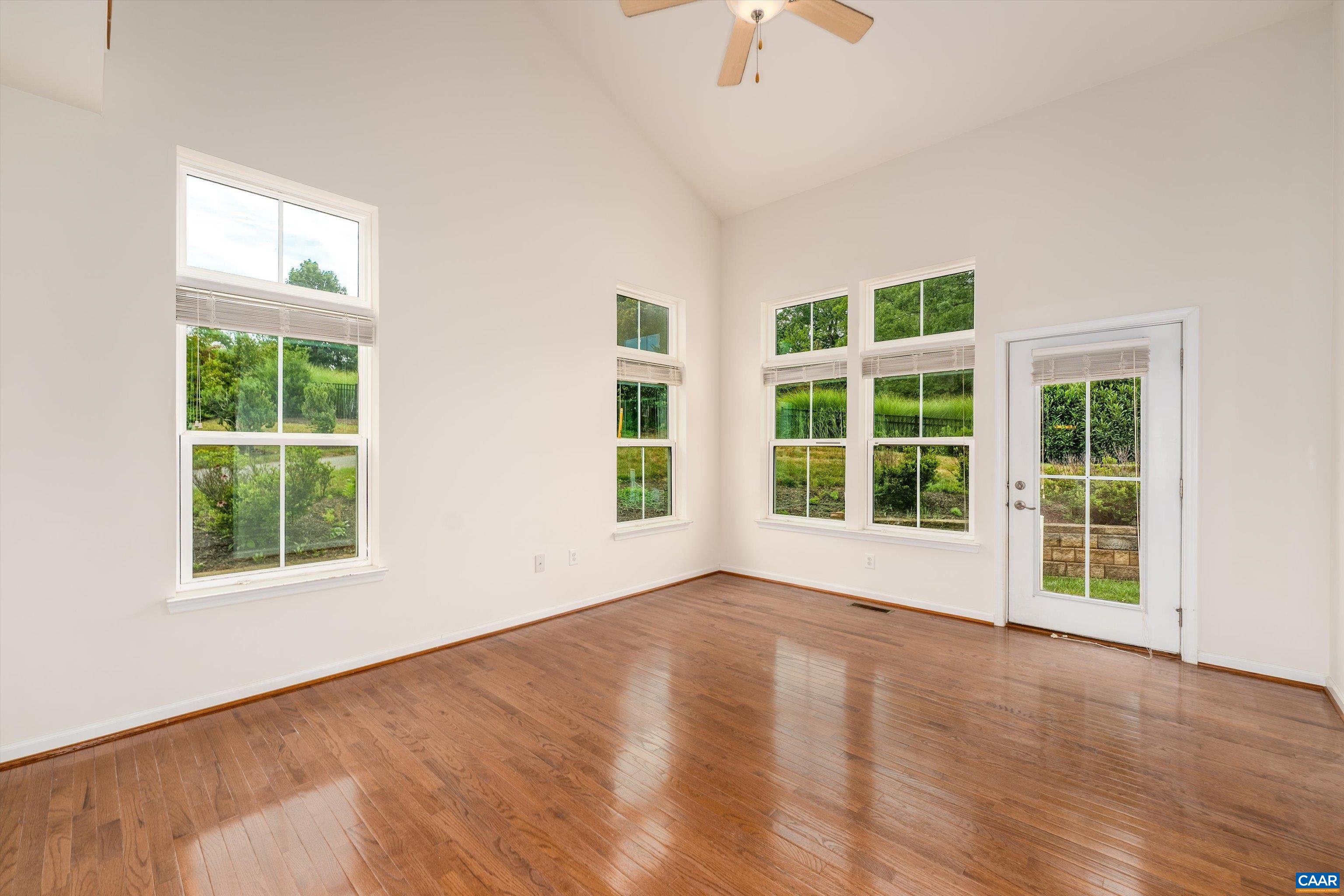 1549 SAWGRASS CT