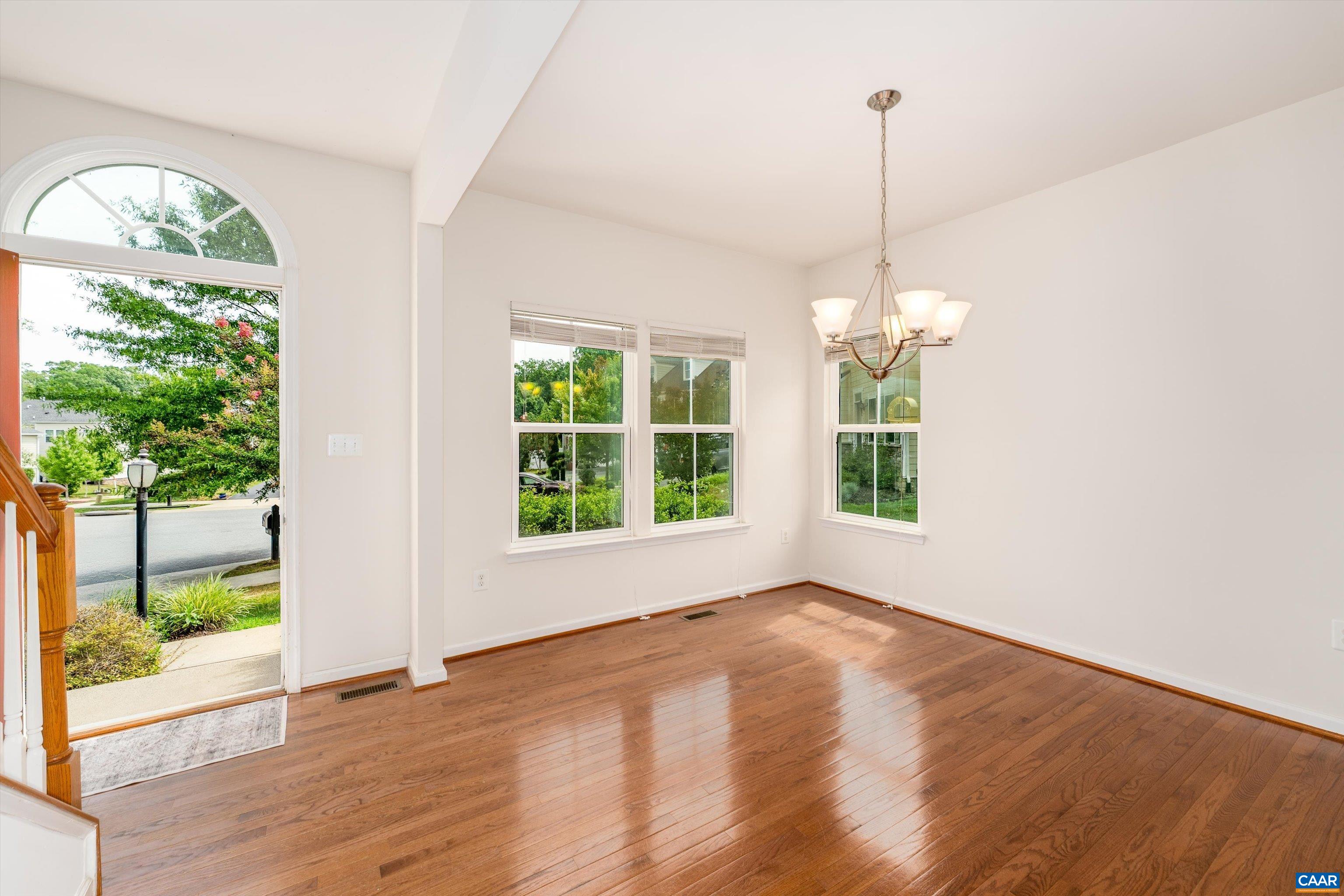 1549 SAWGRASS CT