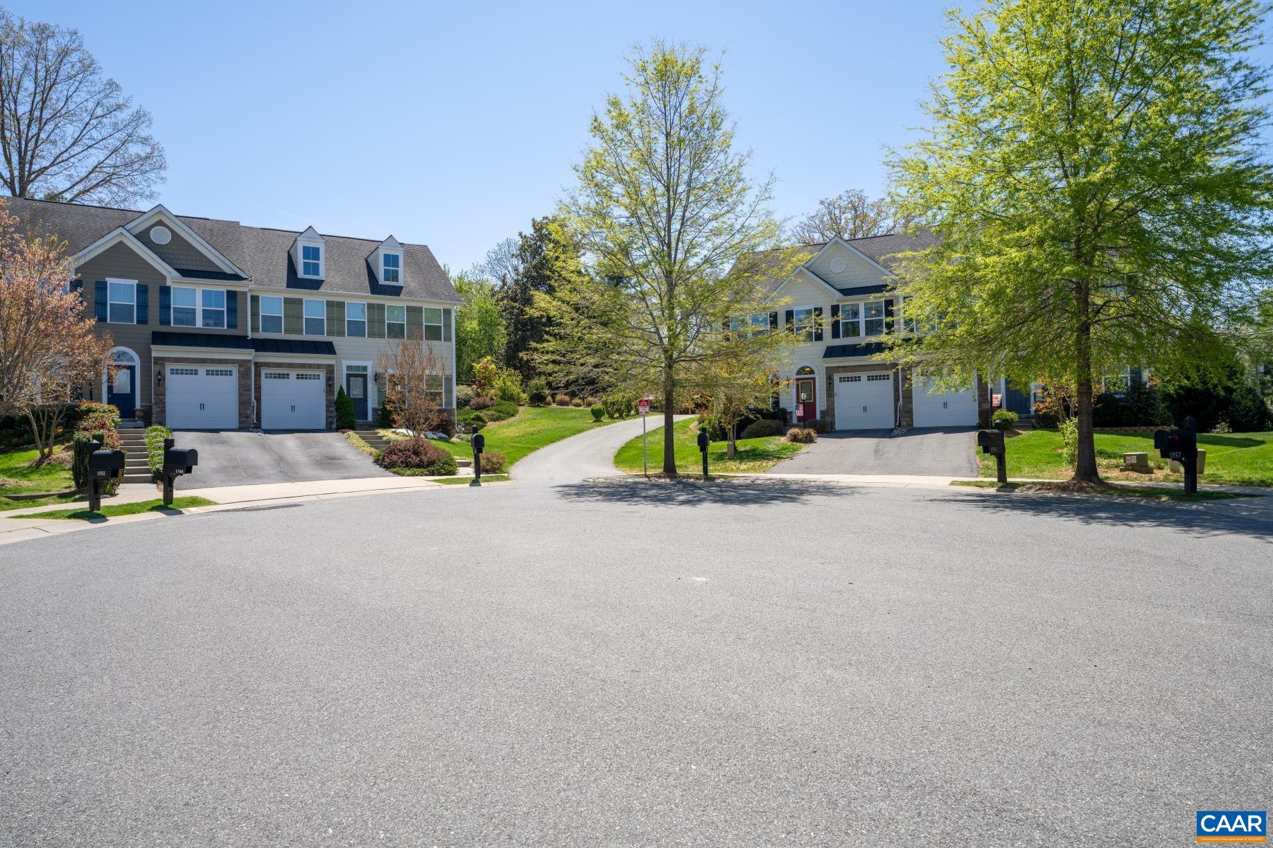 1549 SAWGRASS CT