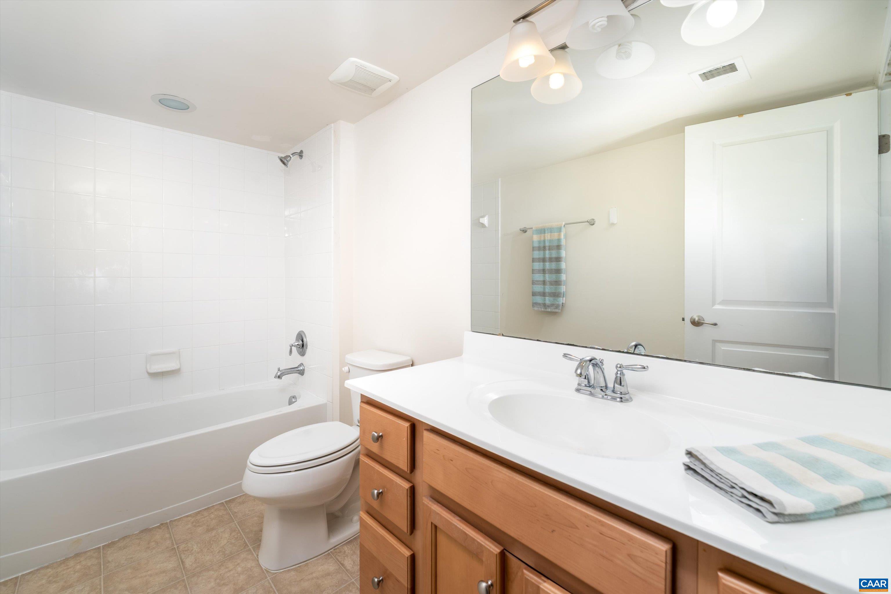 1549 SAWGRASS CT