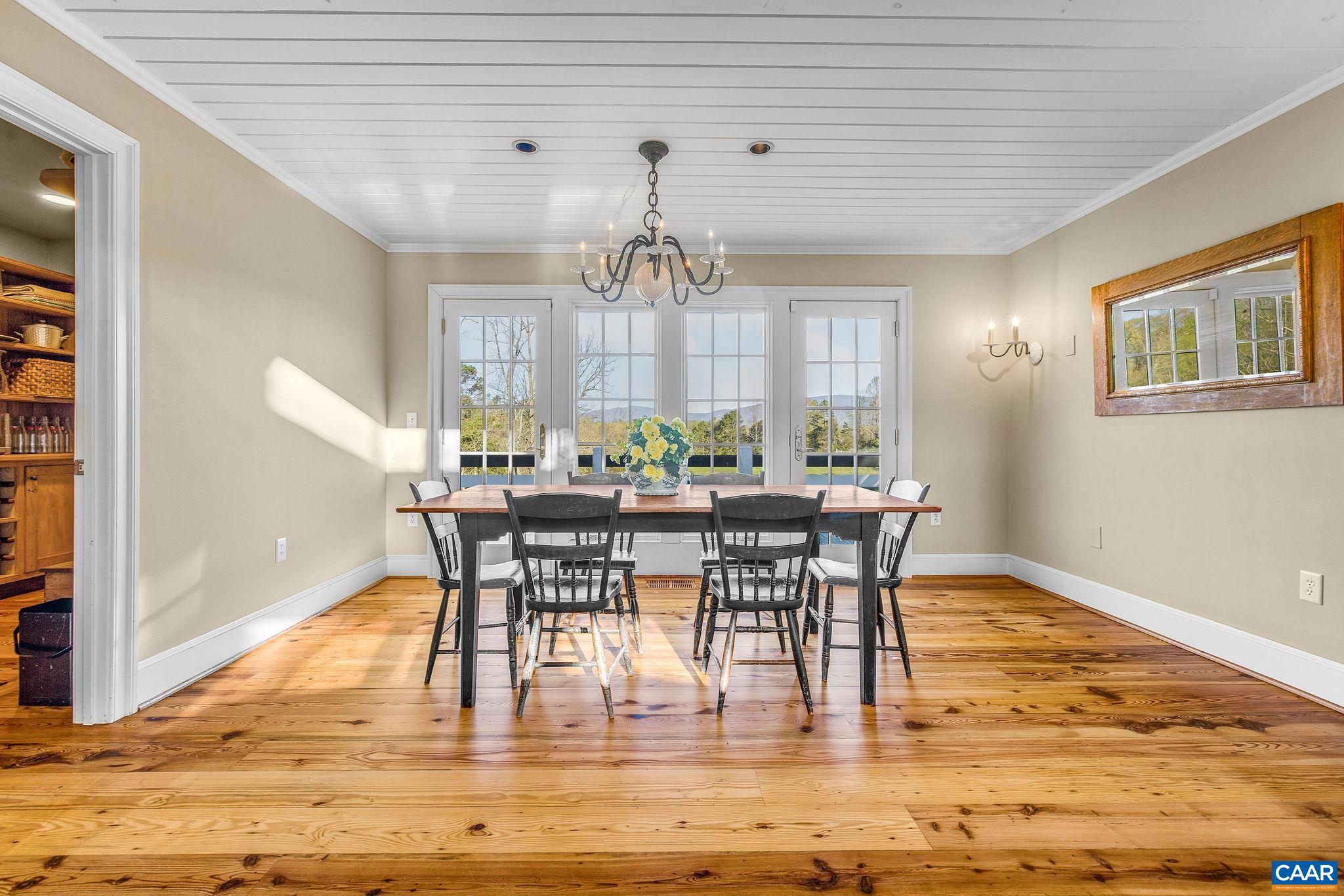 240 BROAD AXE RD