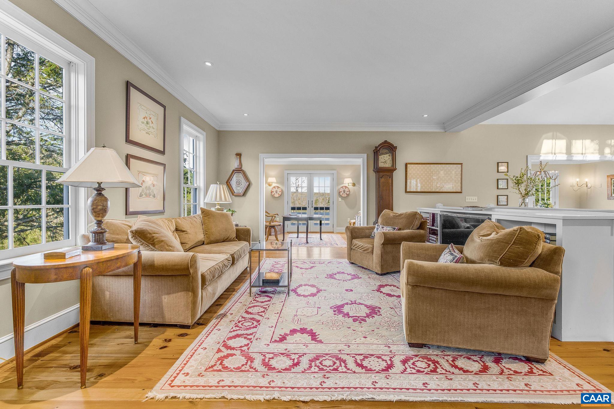 240 BROAD AXE RD
