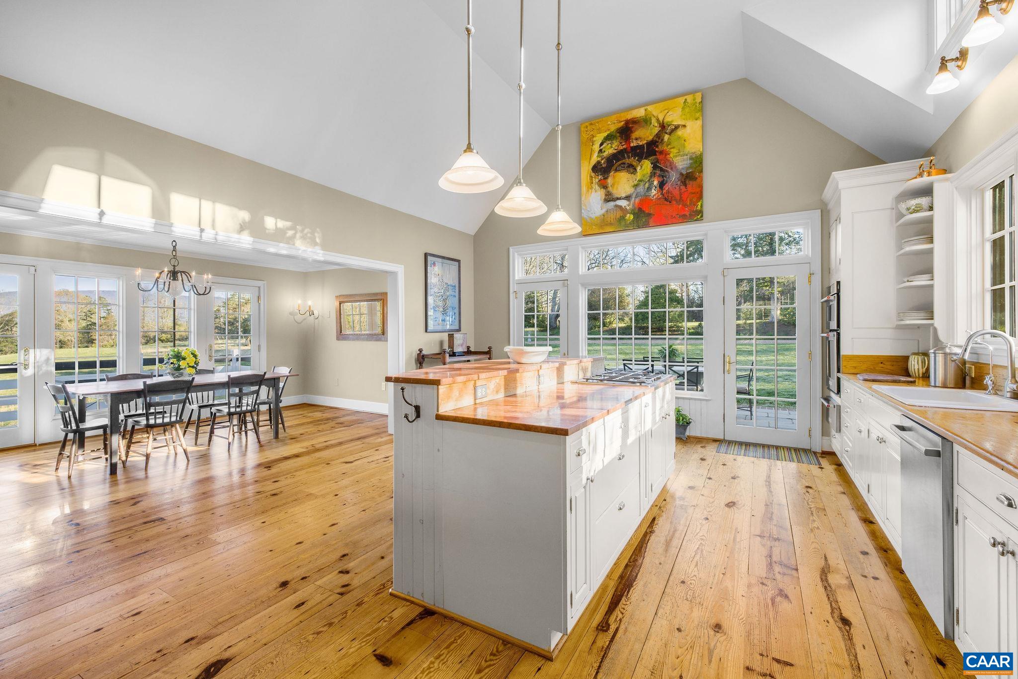 240 BROAD AXE RD