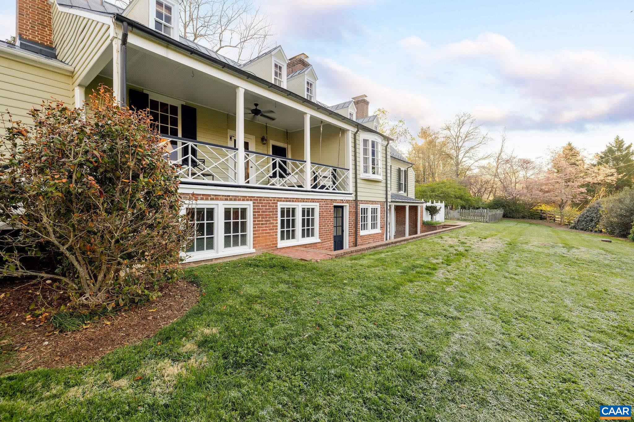 240 BROAD AXE RD
