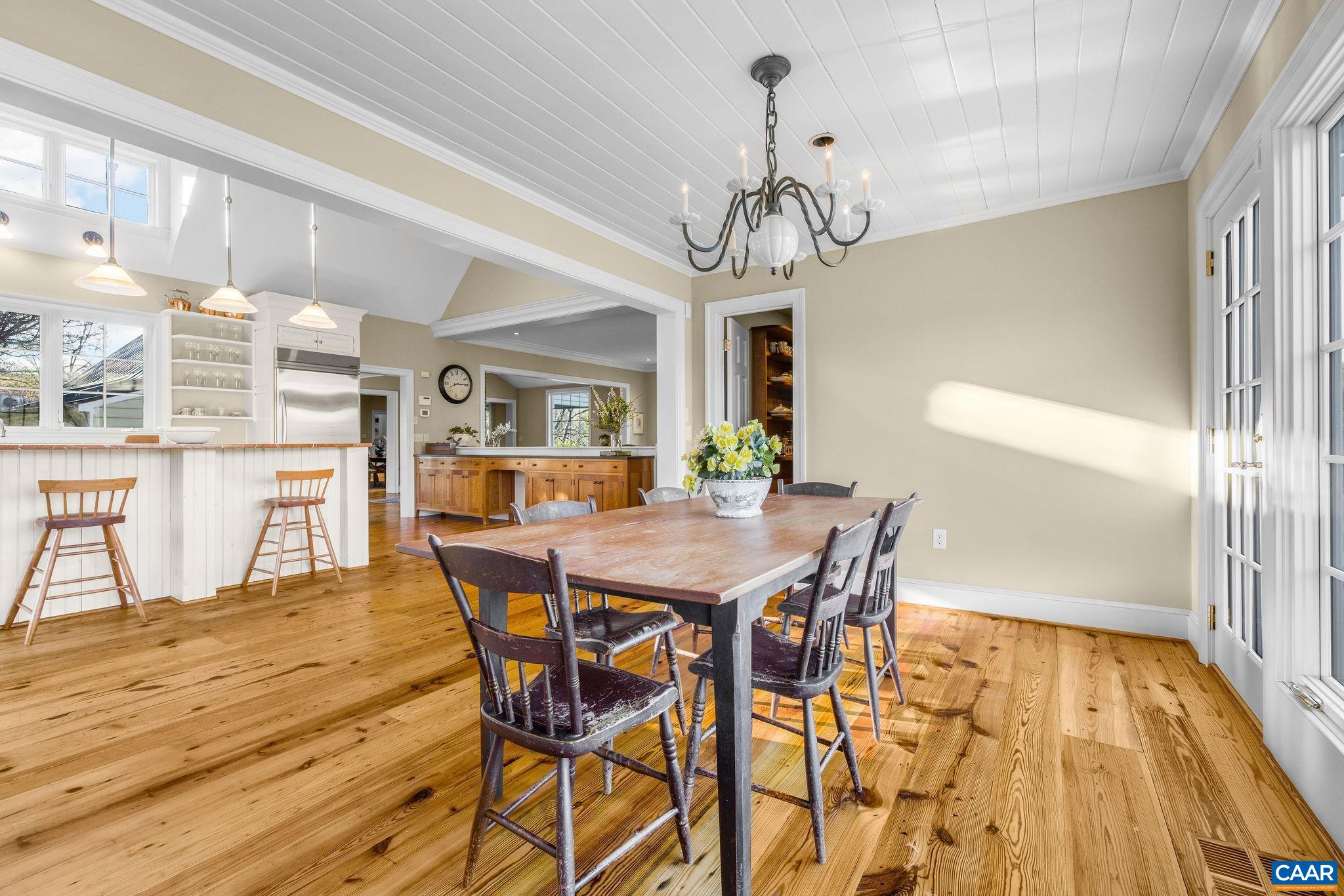 240 BROAD AXE RD