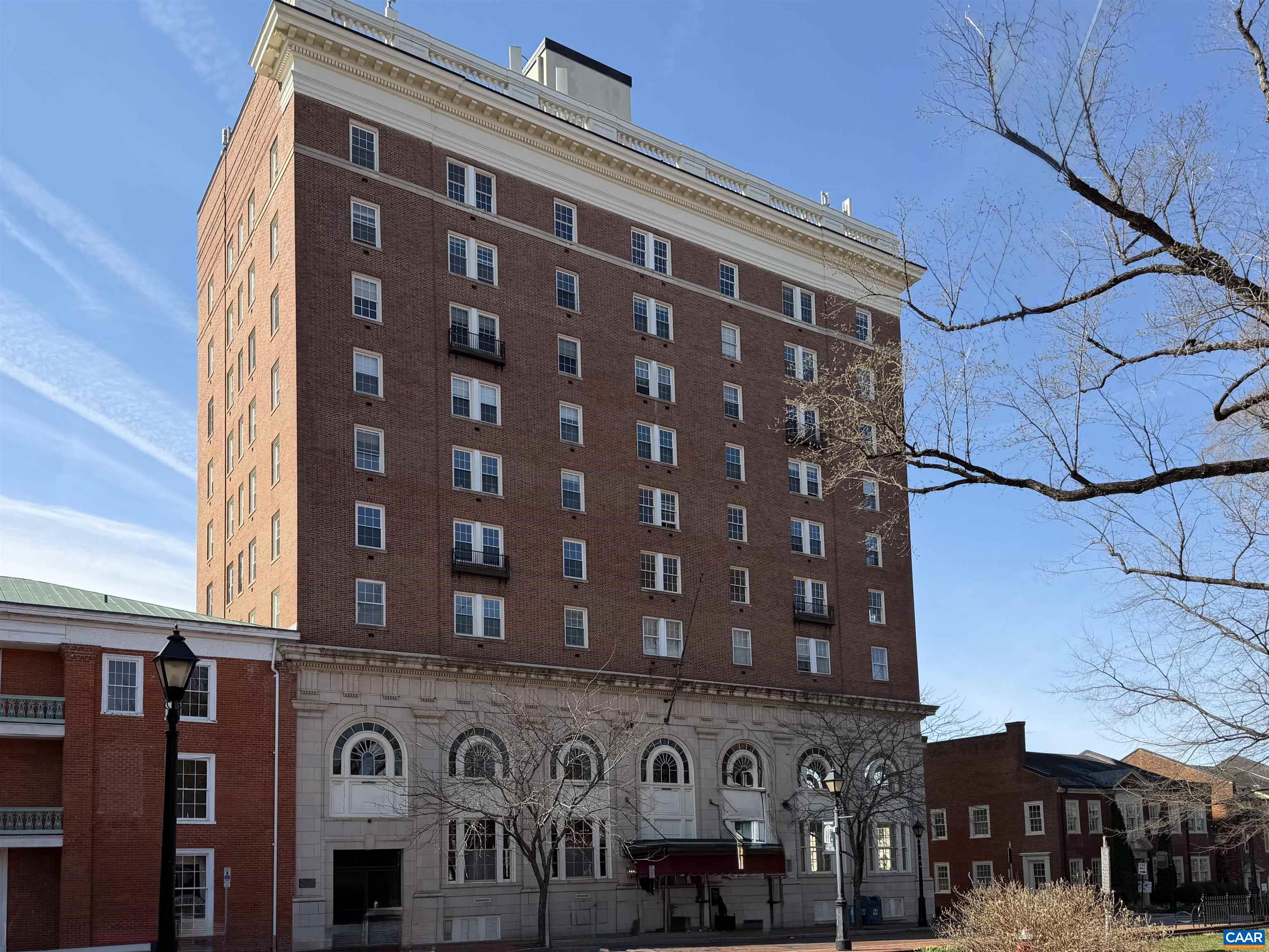 500 COURT SQ Unit: 904