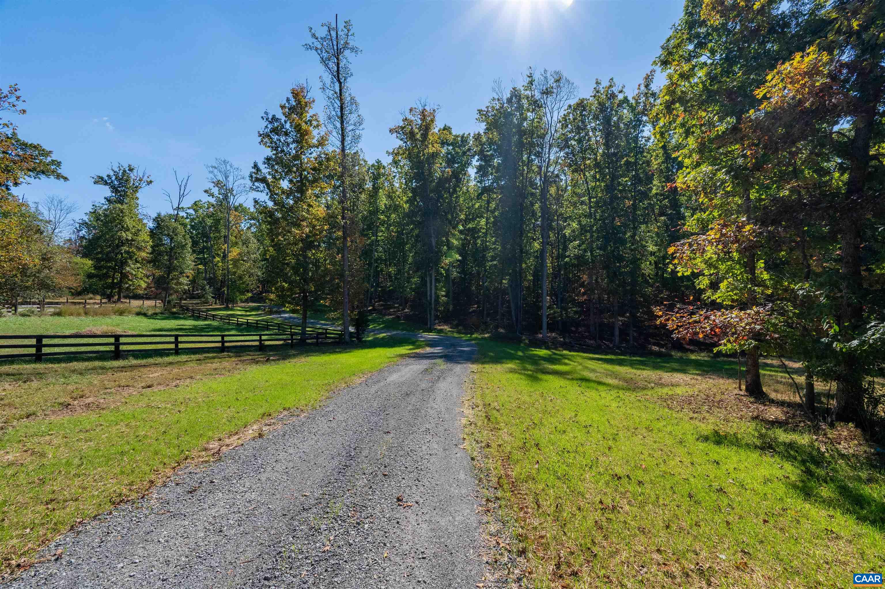 7337-B DICK WOODS RD