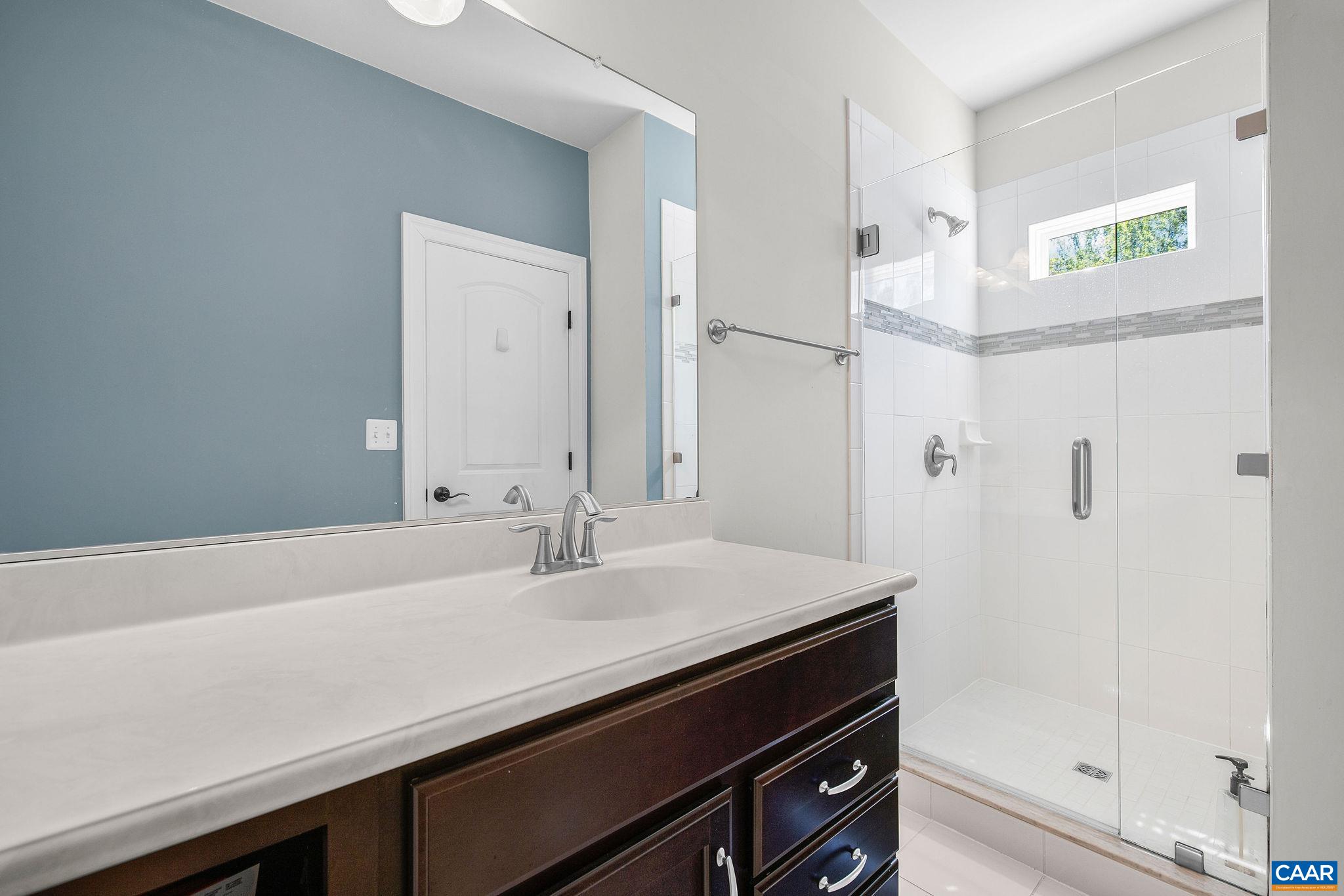 1630 VICTOR PL