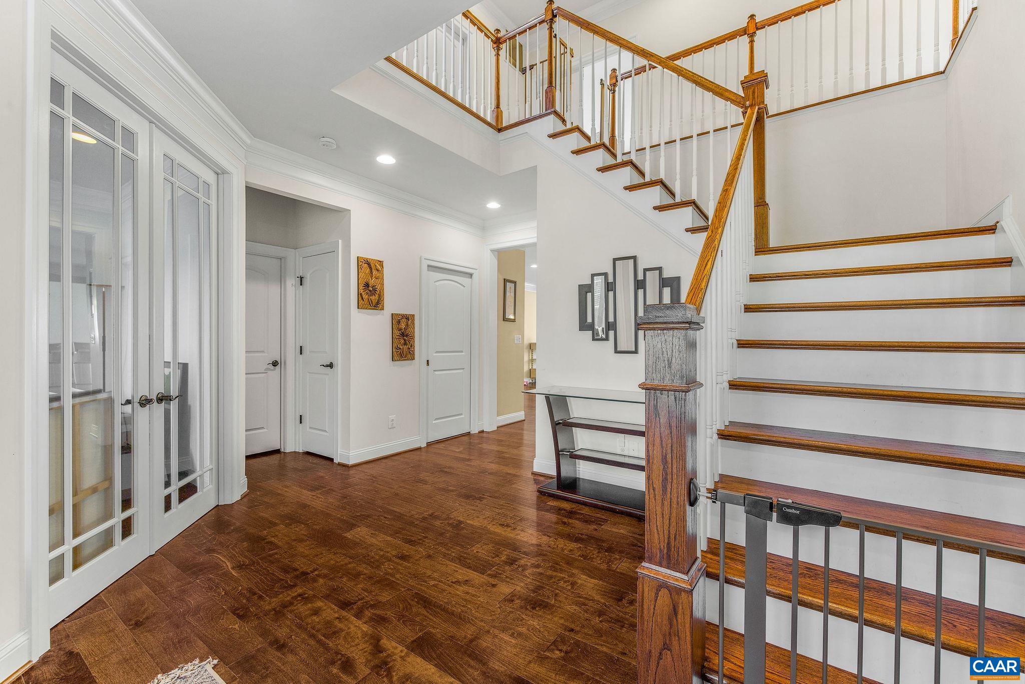 1630 VICTOR PL