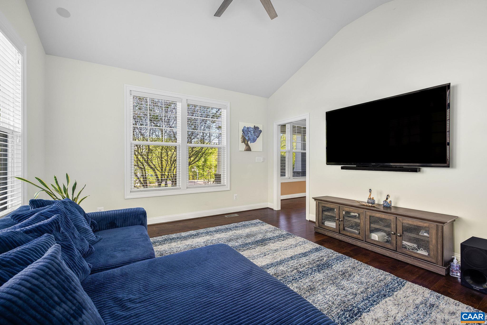 1630 VICTOR PL