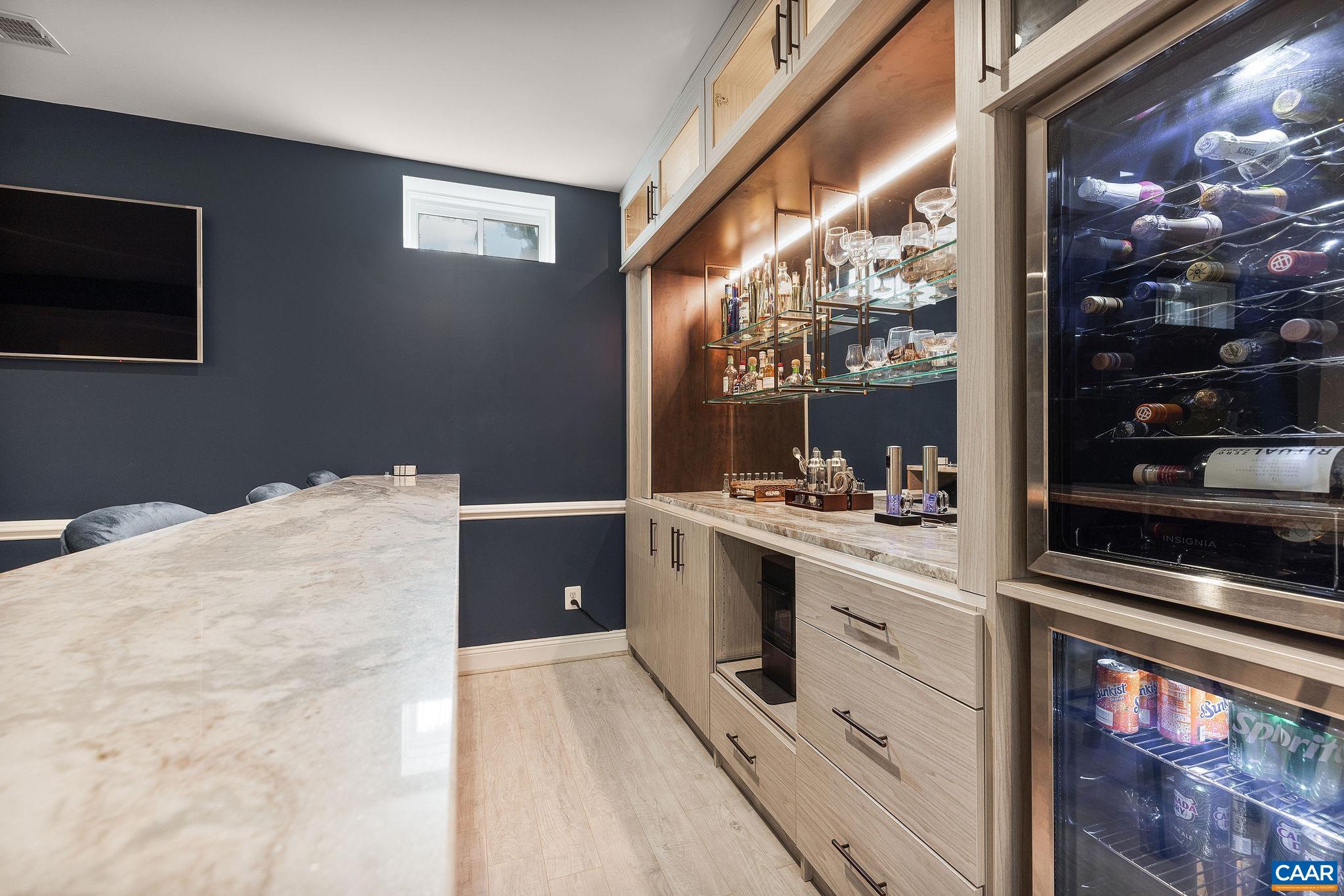 1630 VICTOR PL
