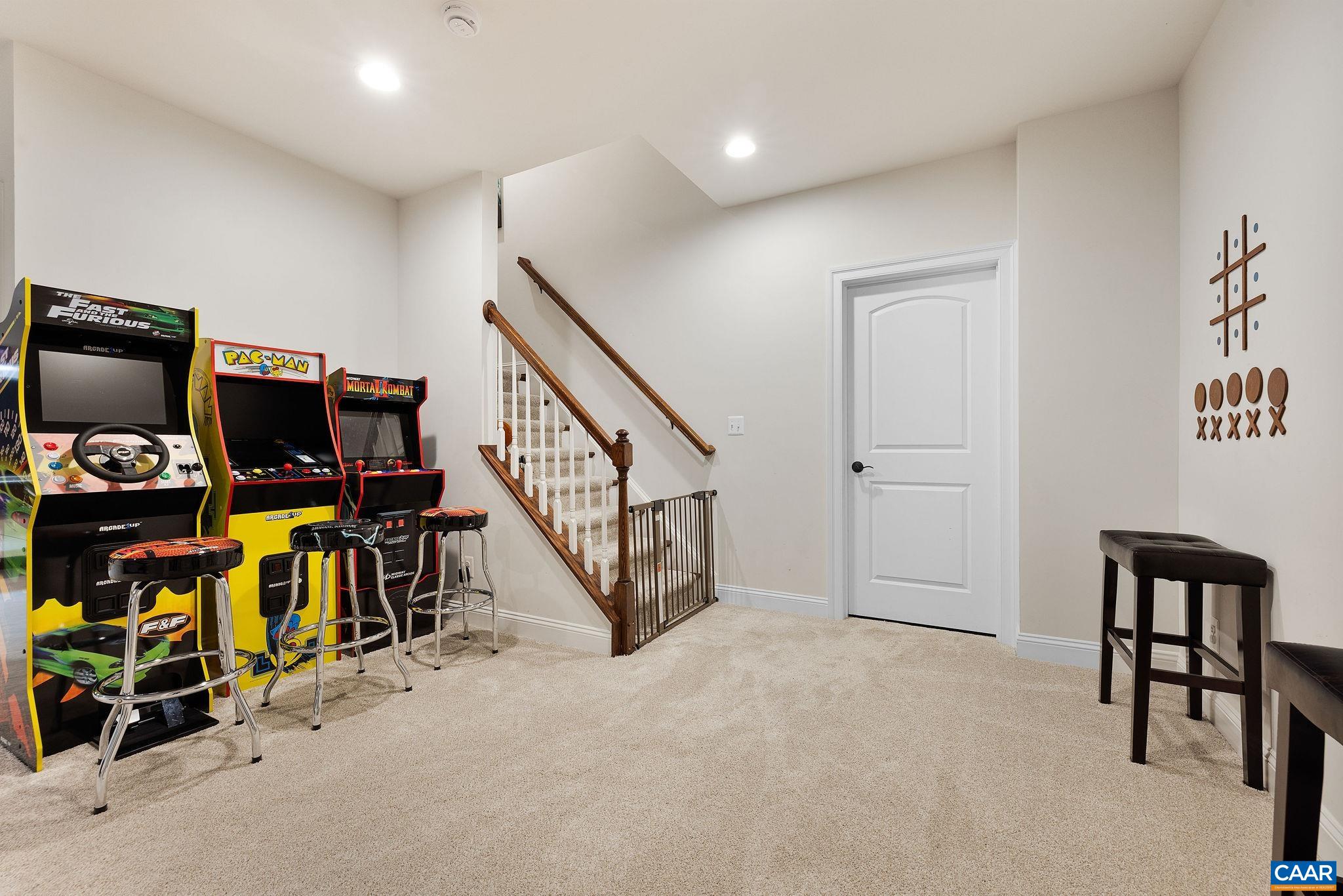 1630 VICTOR PL