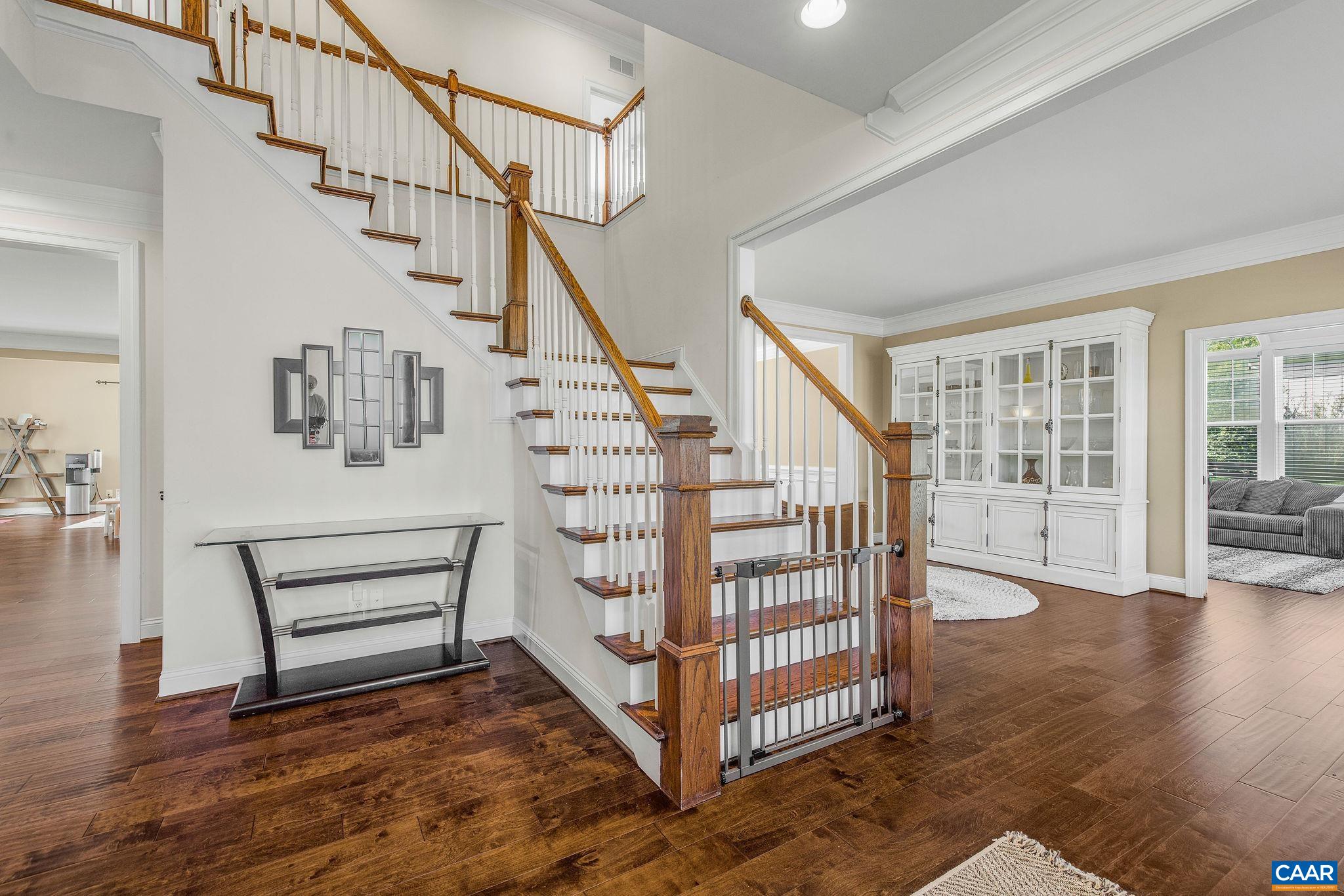 1630 VICTOR PL