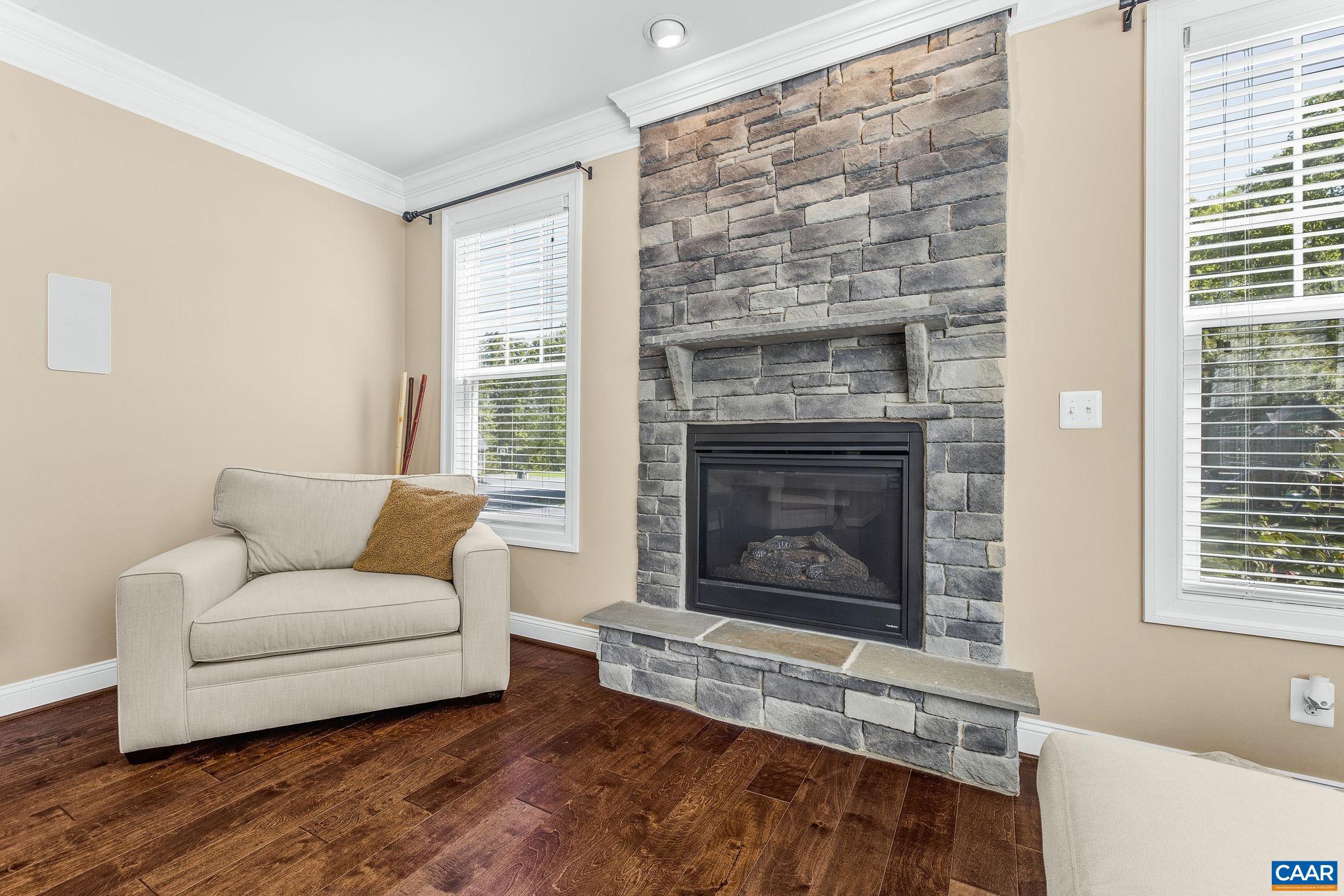 1630 VICTOR PL