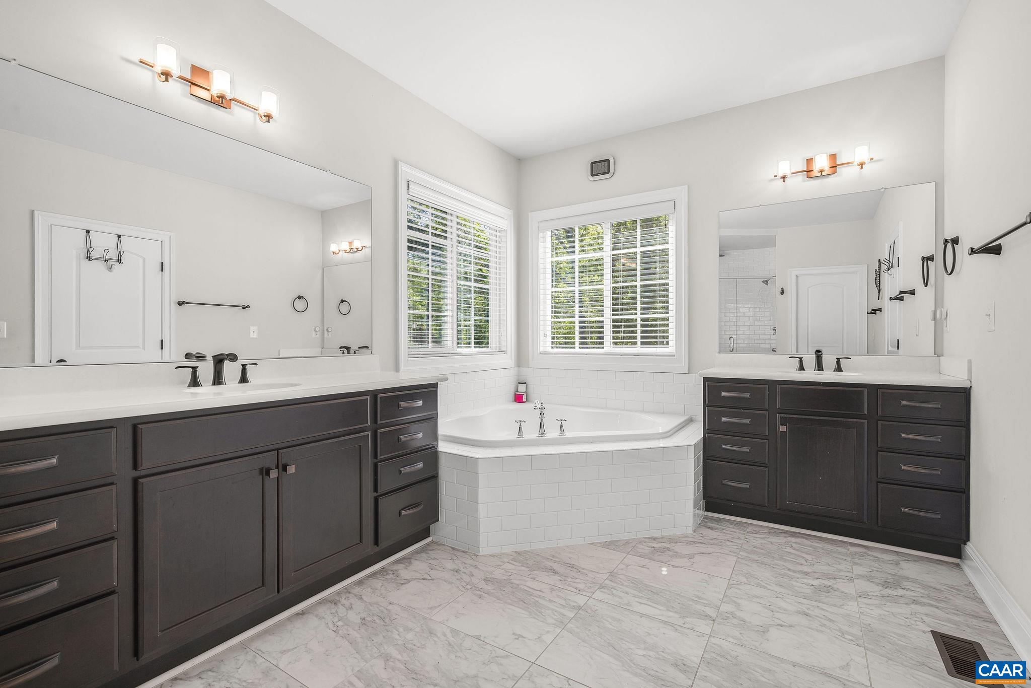 1630 VICTOR PL