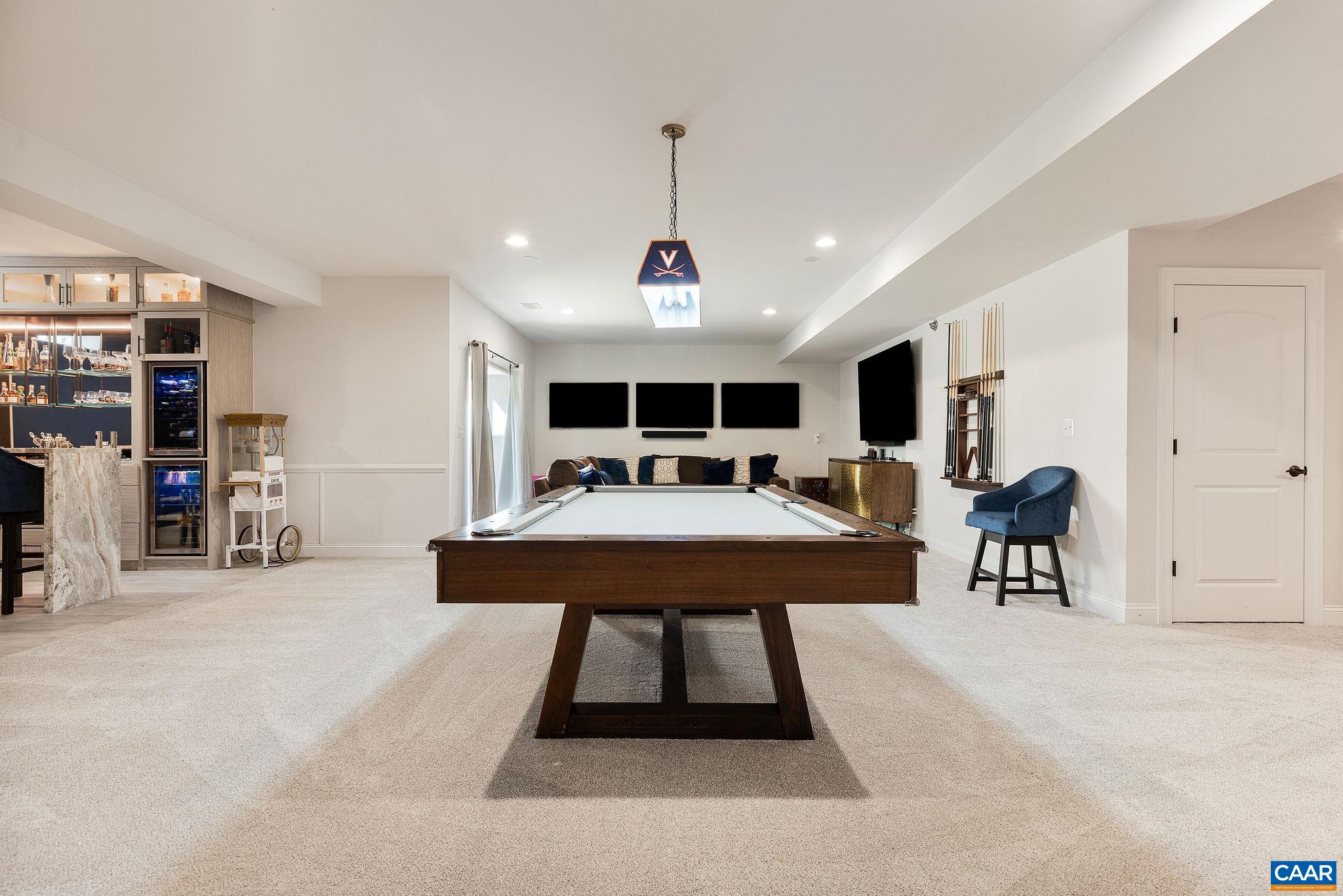 1630 VICTOR PL