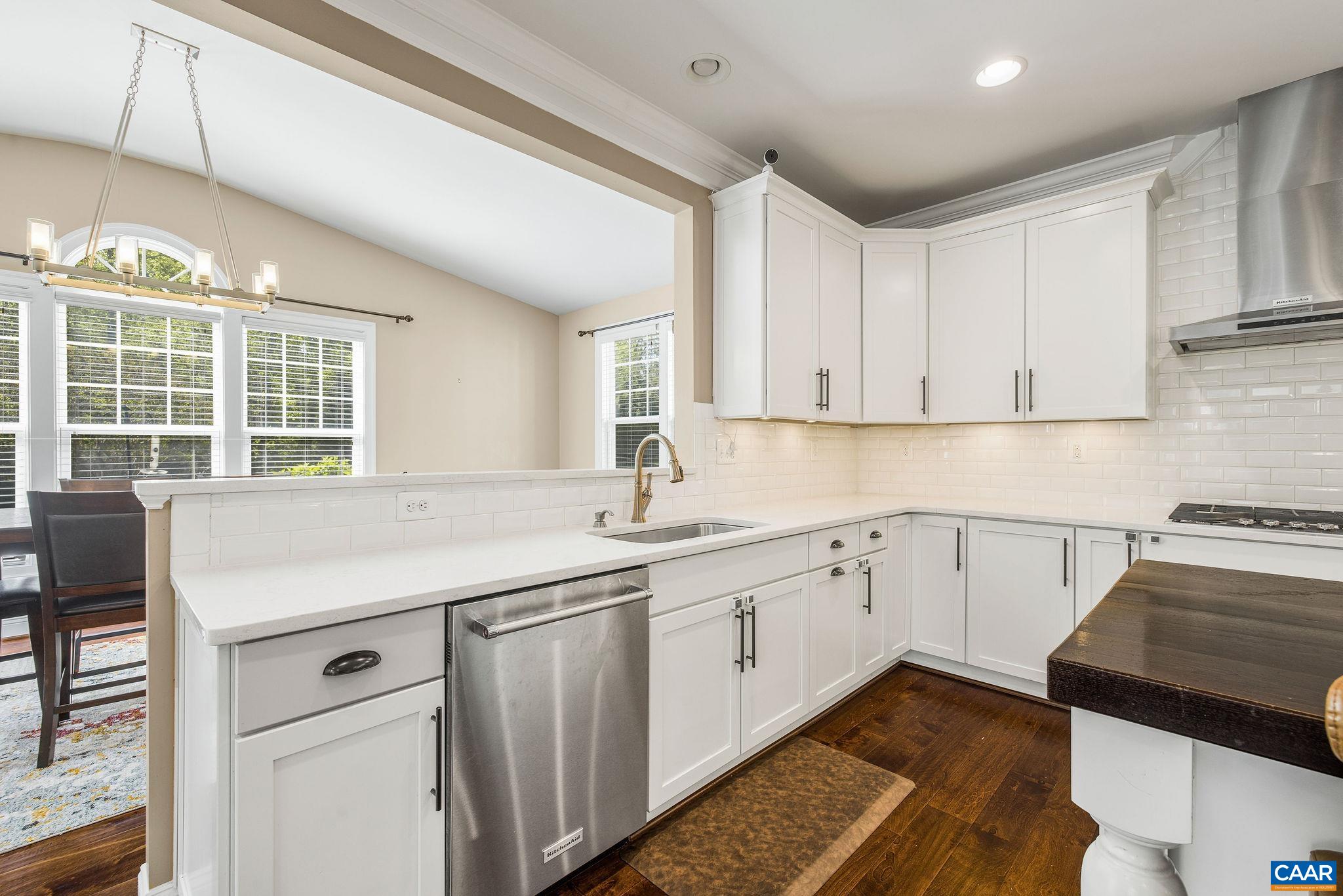 1630 VICTOR PL