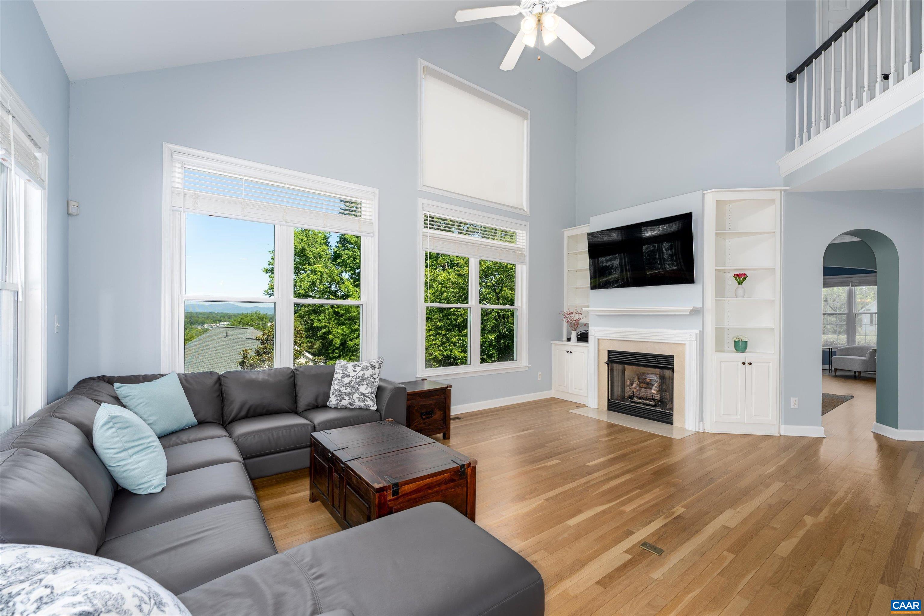 129 FONTANA CT