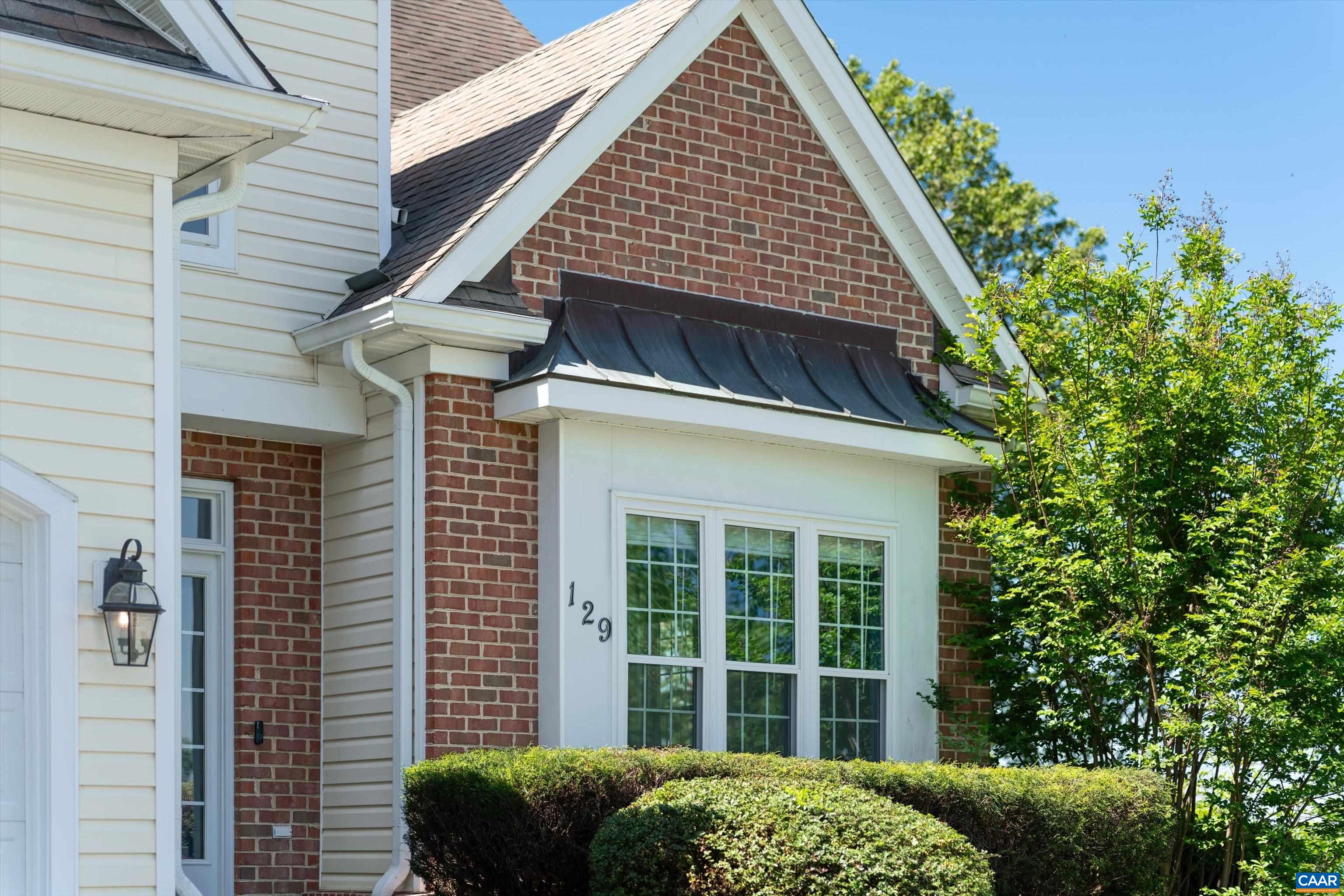 129 FONTANA CT