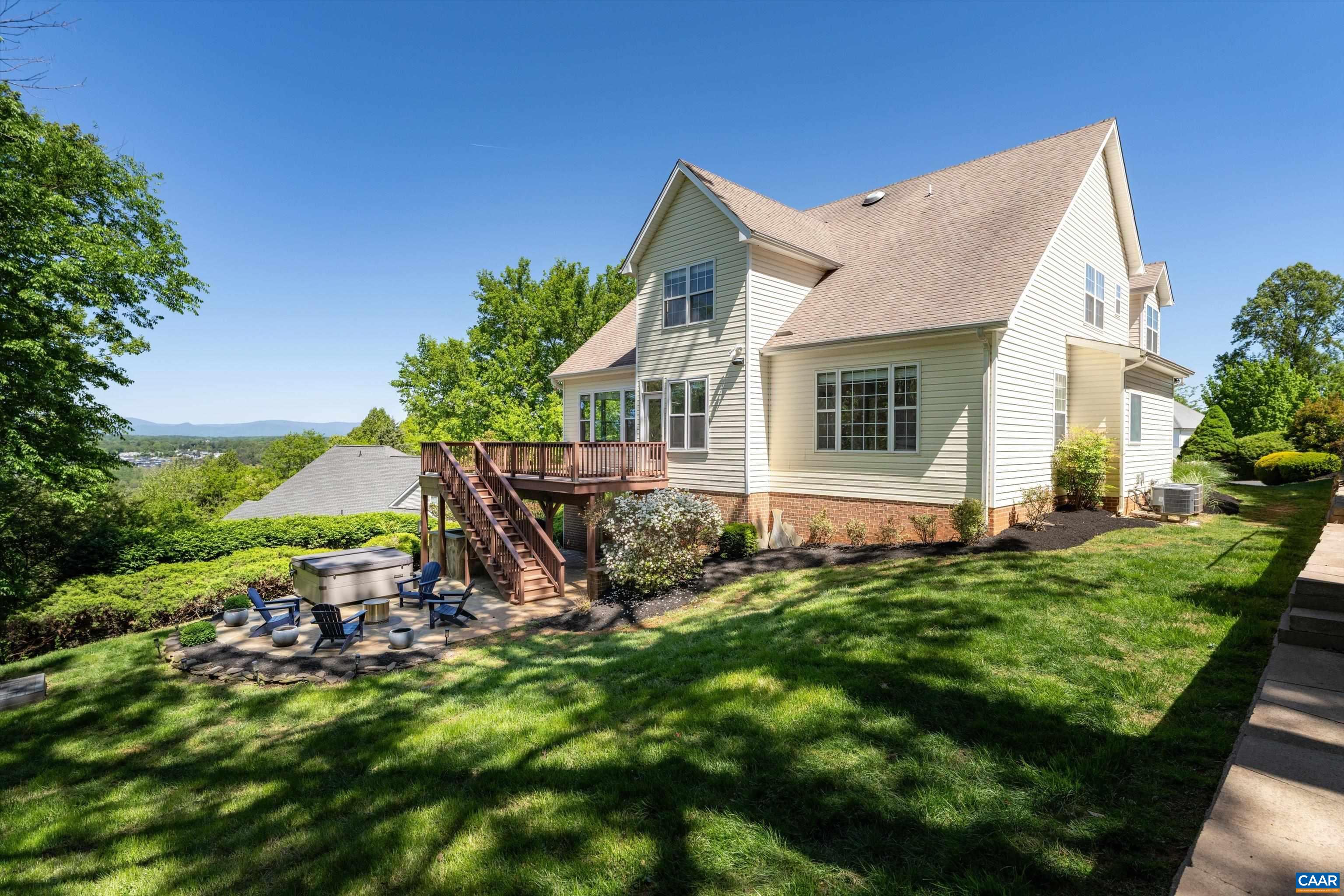 129 FONTANA CT