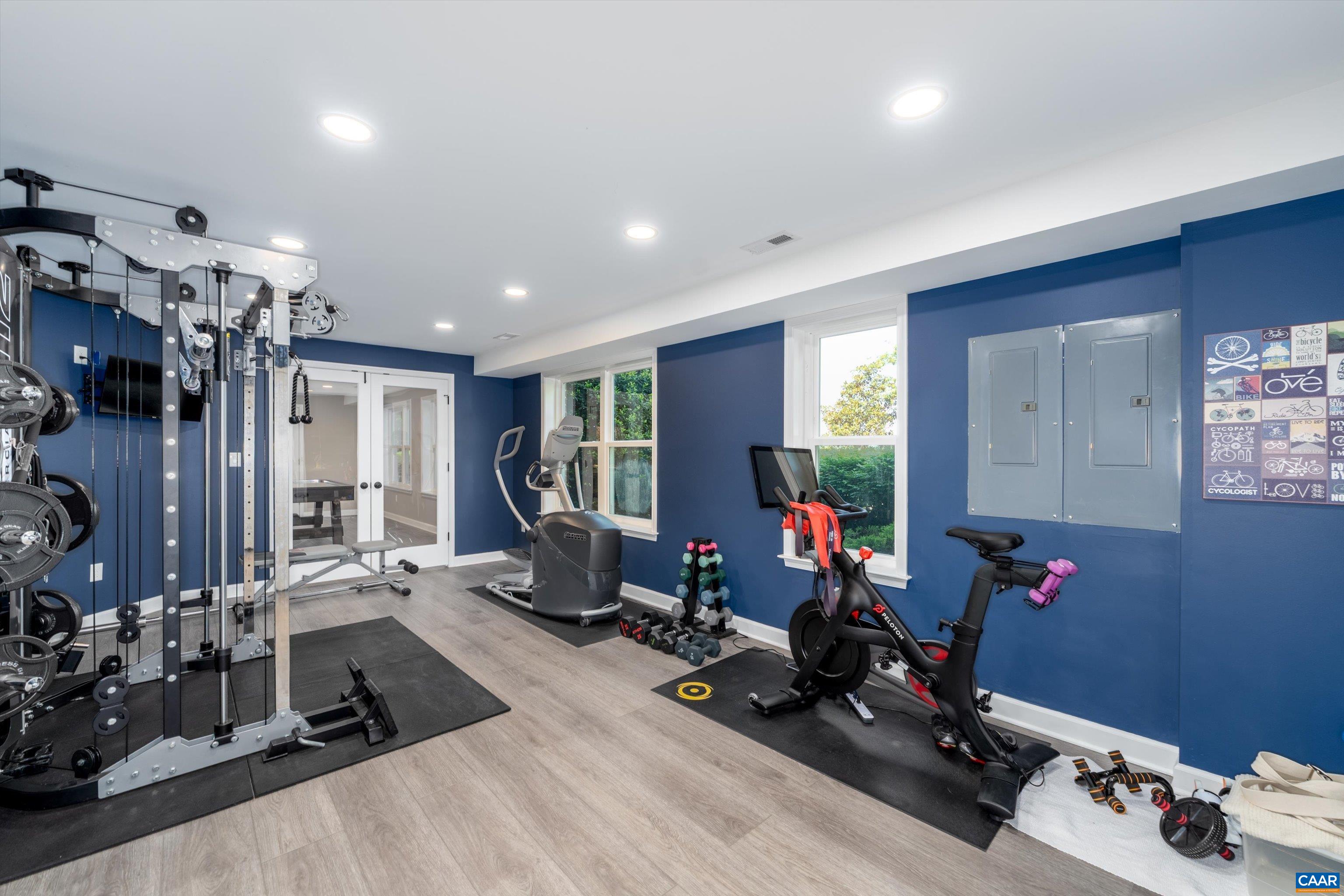 129 FONTANA CT