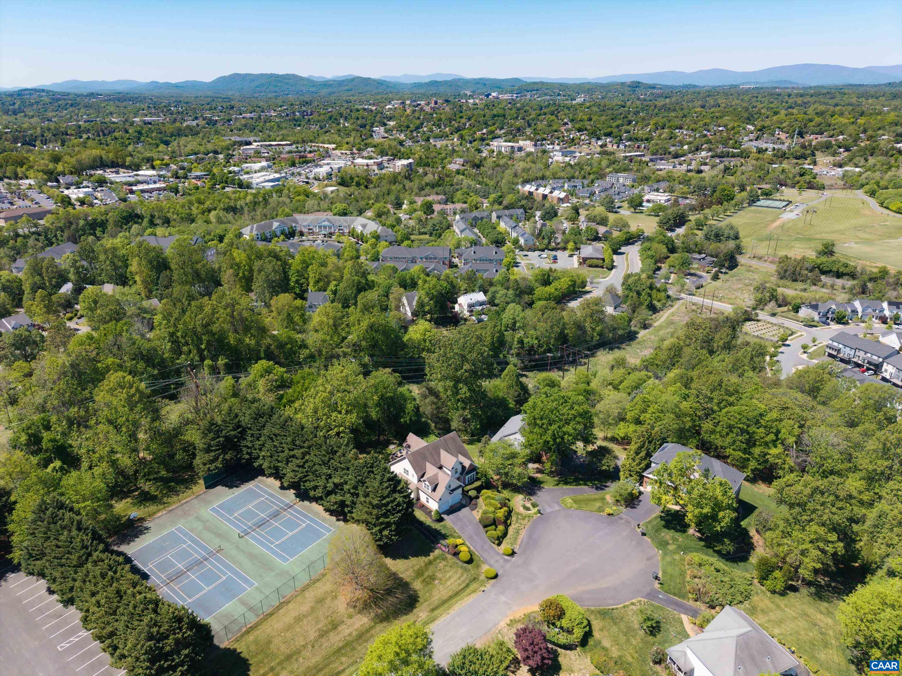 129 FONTANA CT
