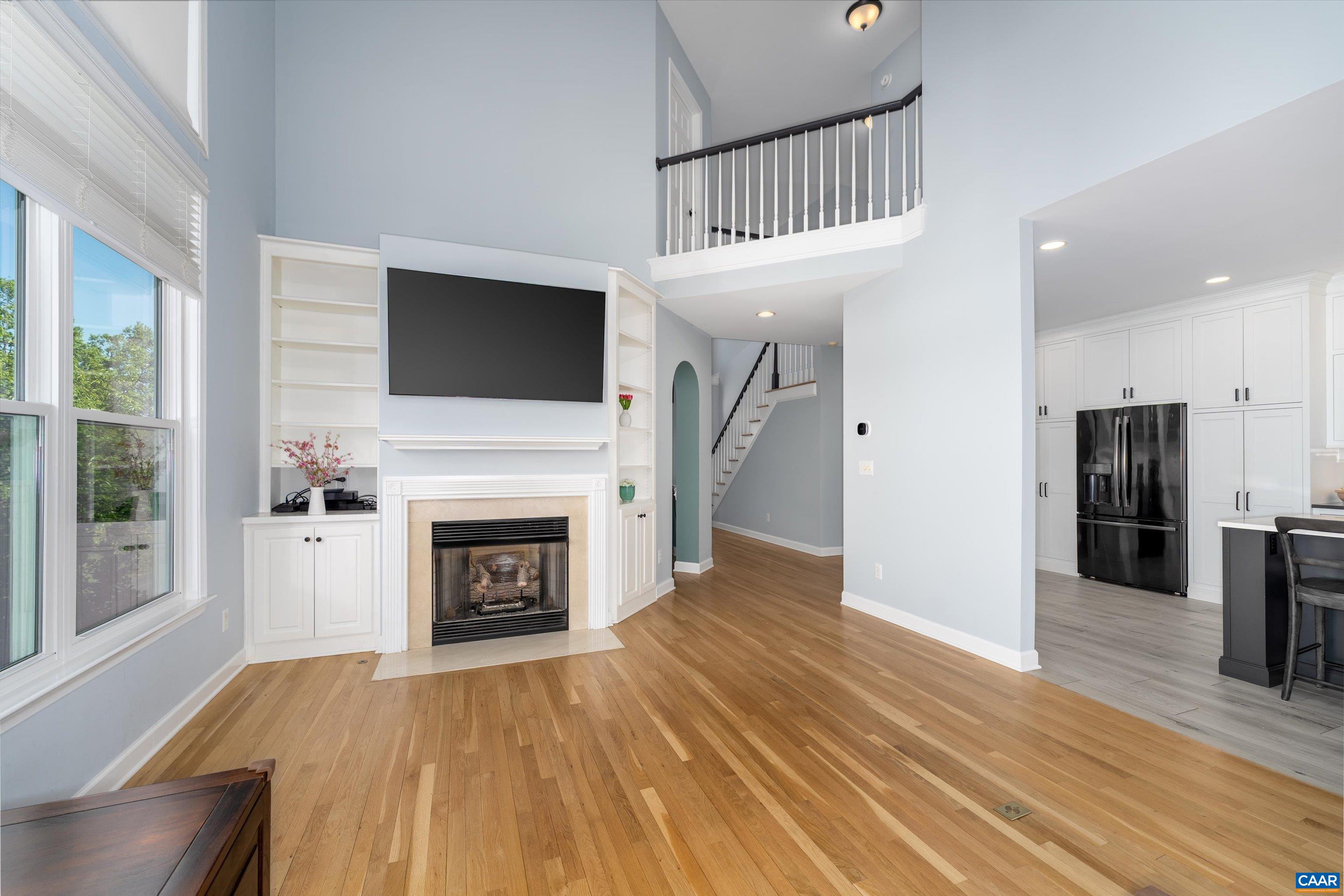 129 FONTANA CT