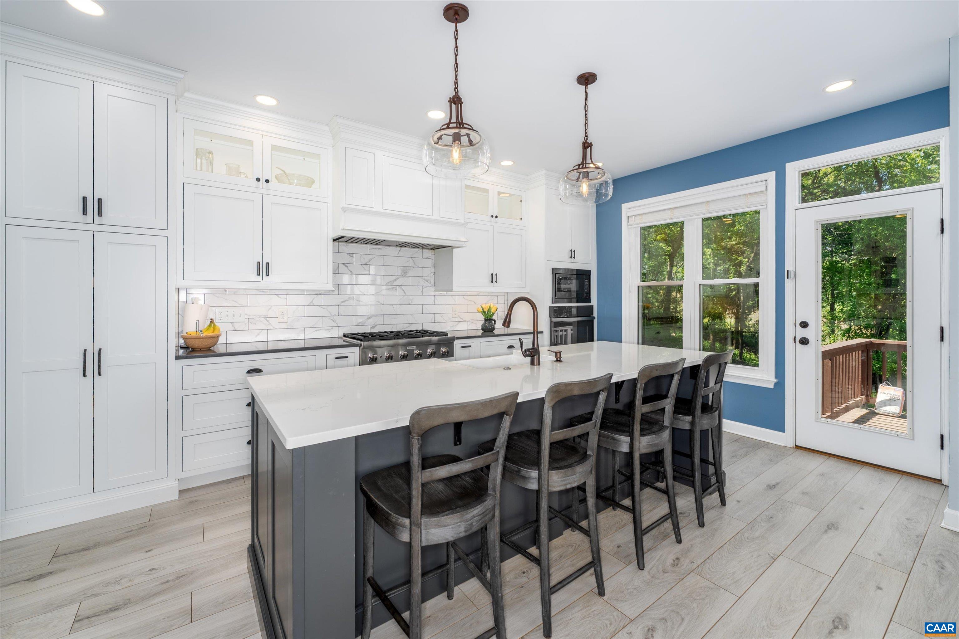 129 FONTANA CT