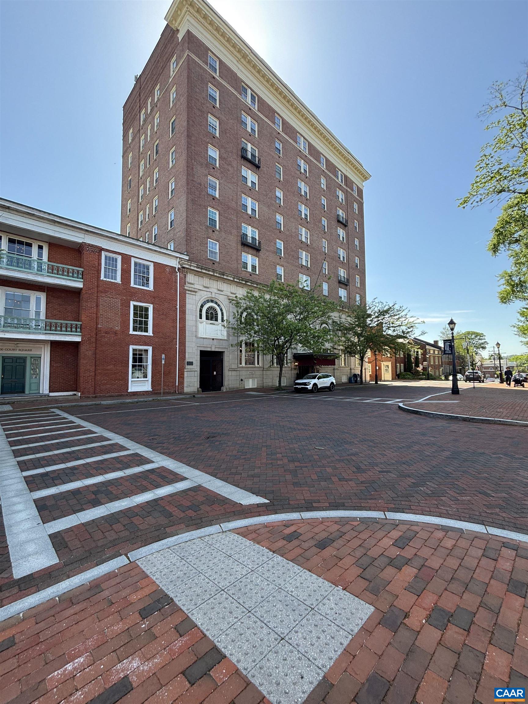 500 COURT SQ Unit: 602
